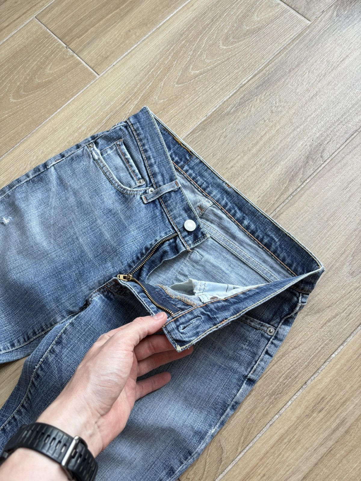 Levi's Vintage Levis Distressed Flared Jeans Low Rise 29/32 Size 30" / US 8 / IT 44 - 8 Thumbnail