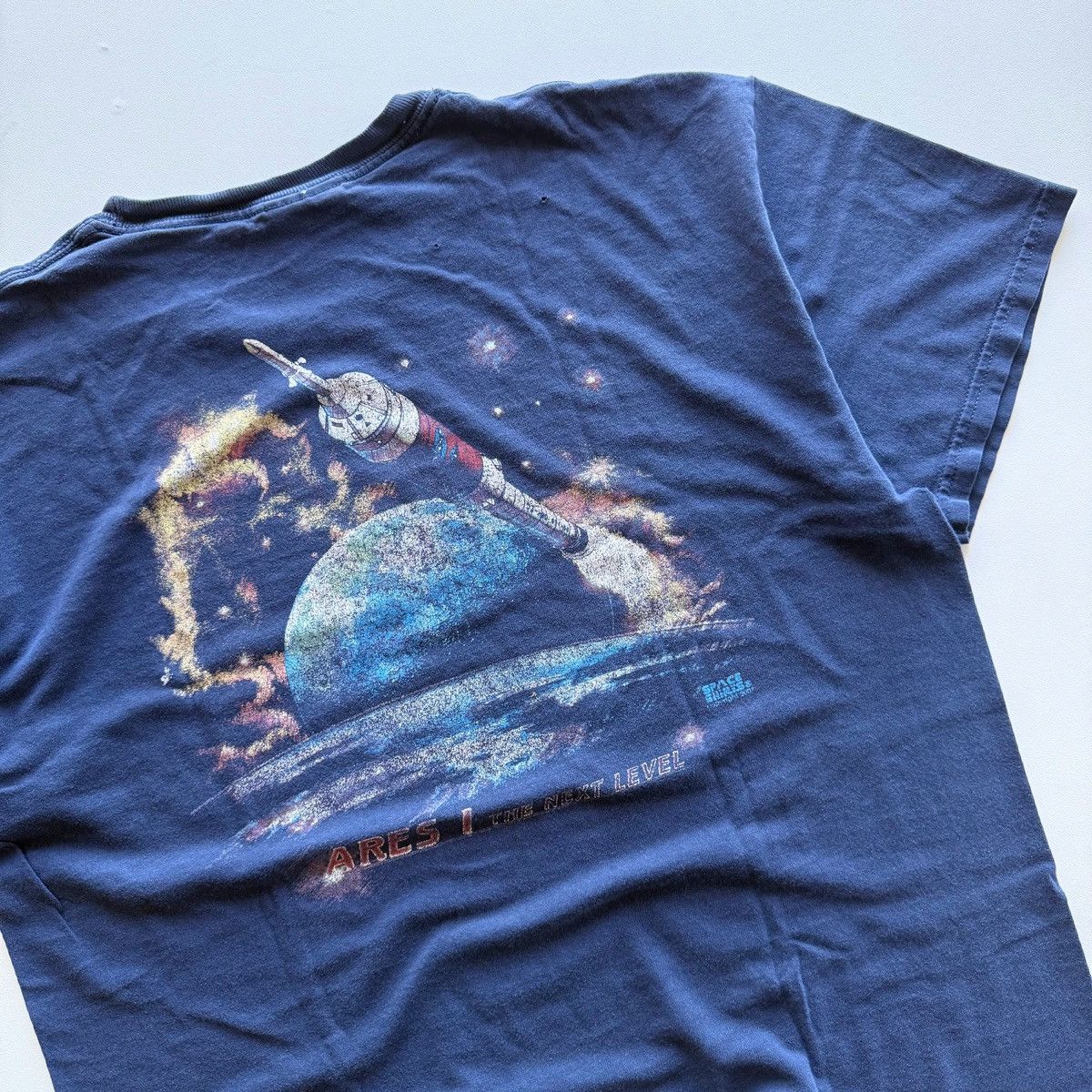 Vintage 2009 Vintage Ares 1 Spaceship NASA Tee Size US L / EU 52-54 / 3 - 4 Thumbnail
