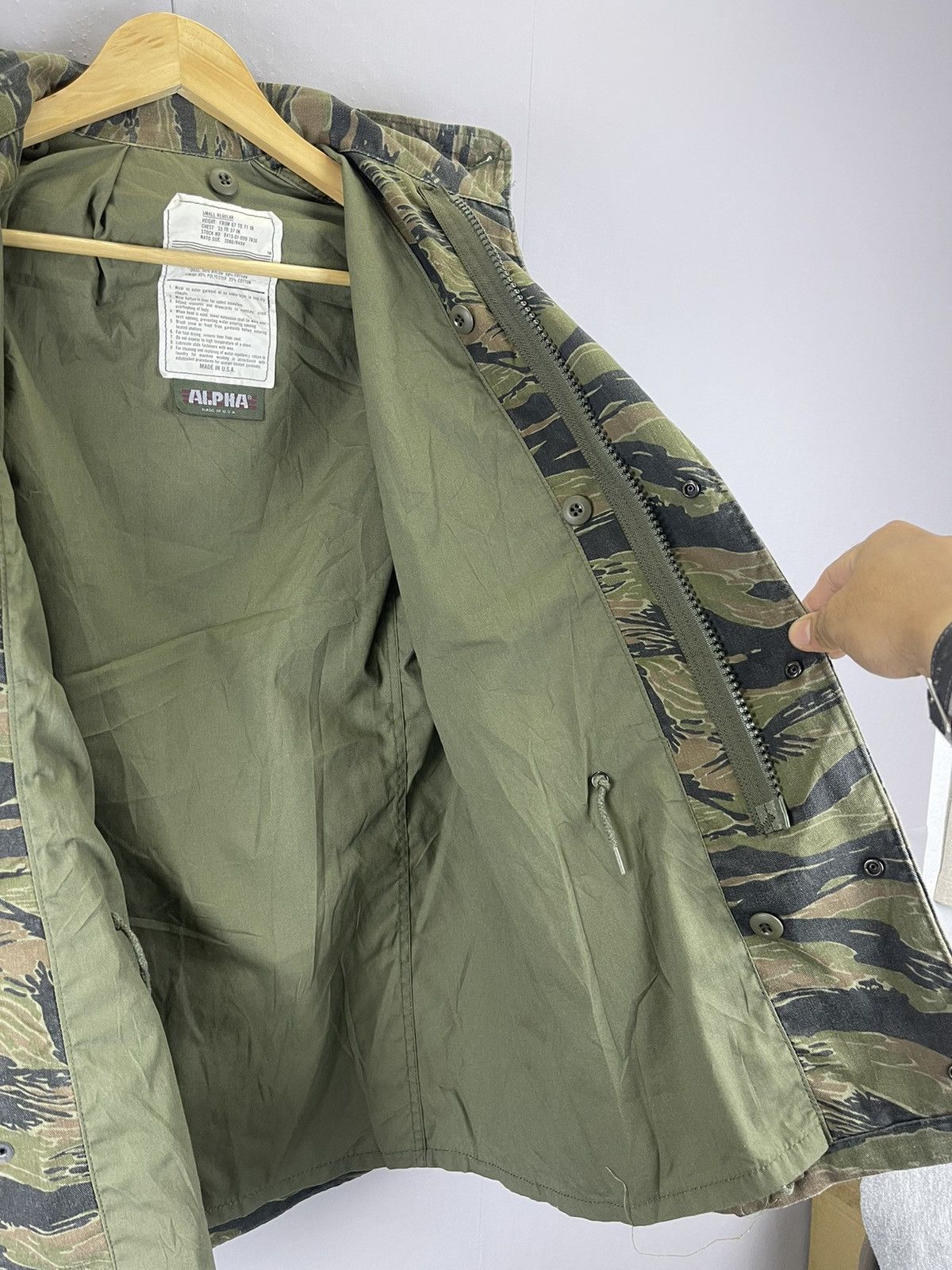 Alpha Industries Vintage Alpha Industries M-65 Tiger Stripe Camo Field Jacket Size US M / EU 48-50 / 2 - 12 Thumbnail