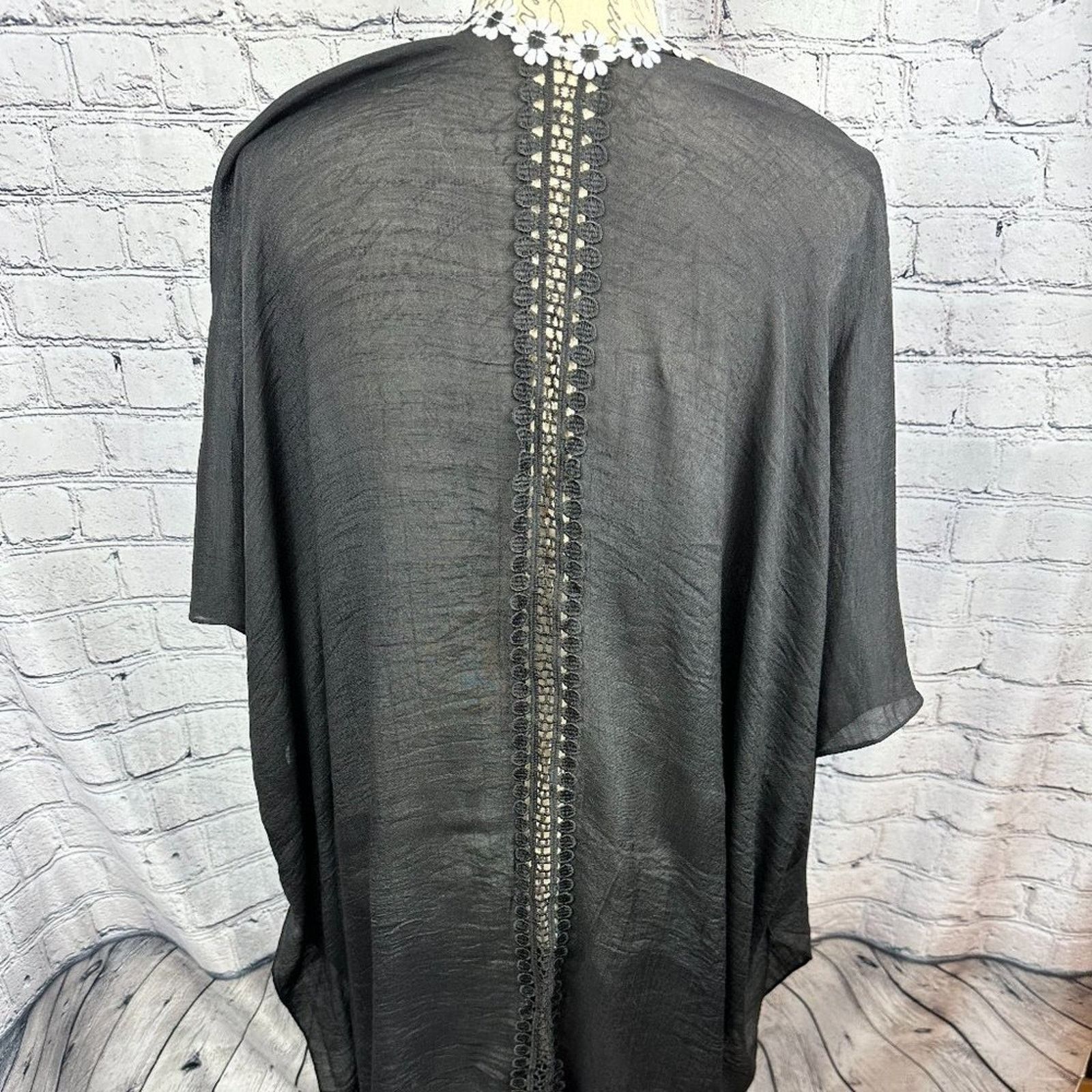 Other Black with White Daisies Kimono - Black/White - One Size Size ONE SIZE - 9 Thumbnail