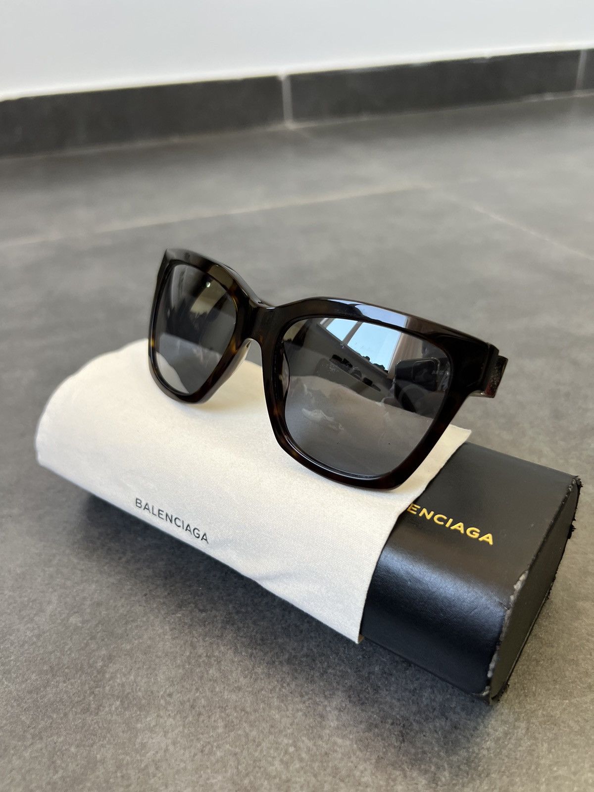 Balenciaga Balenciaga Havana square Sunglasses Size ONE SIZE - 2 Thumbnail