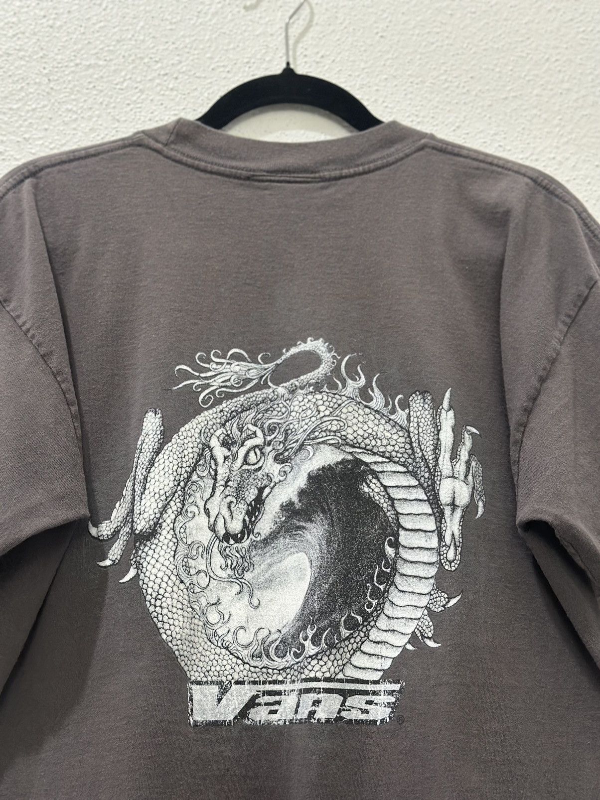 Vintage Vans Dragon Waves Graphic Tee 90s Y2K Rare Large