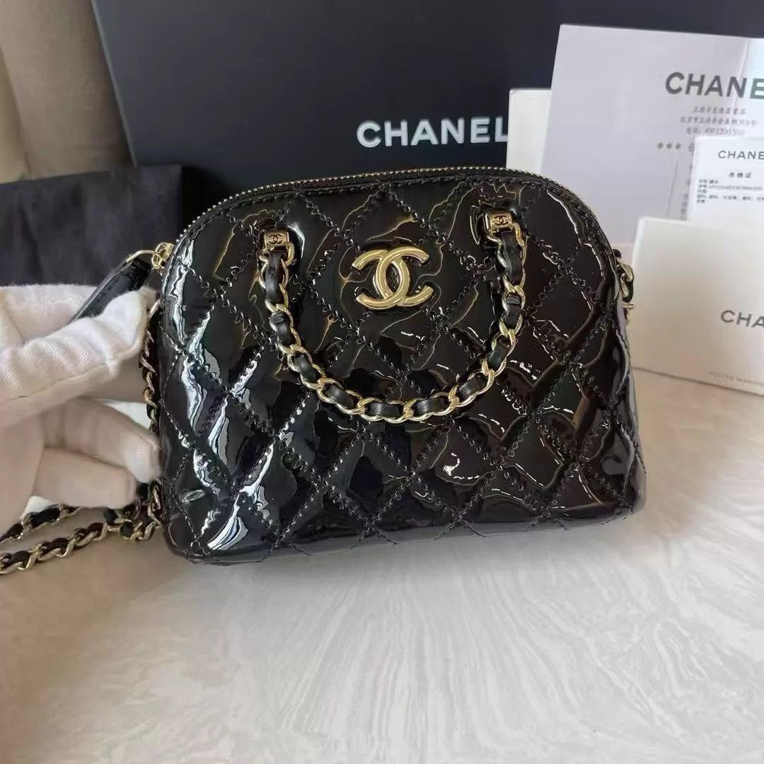 Chanel Chanel 23S Patent Shell Bag w/ Chip Full Set Like New AL591 Size ONE SIZE - 6 Thumbnail