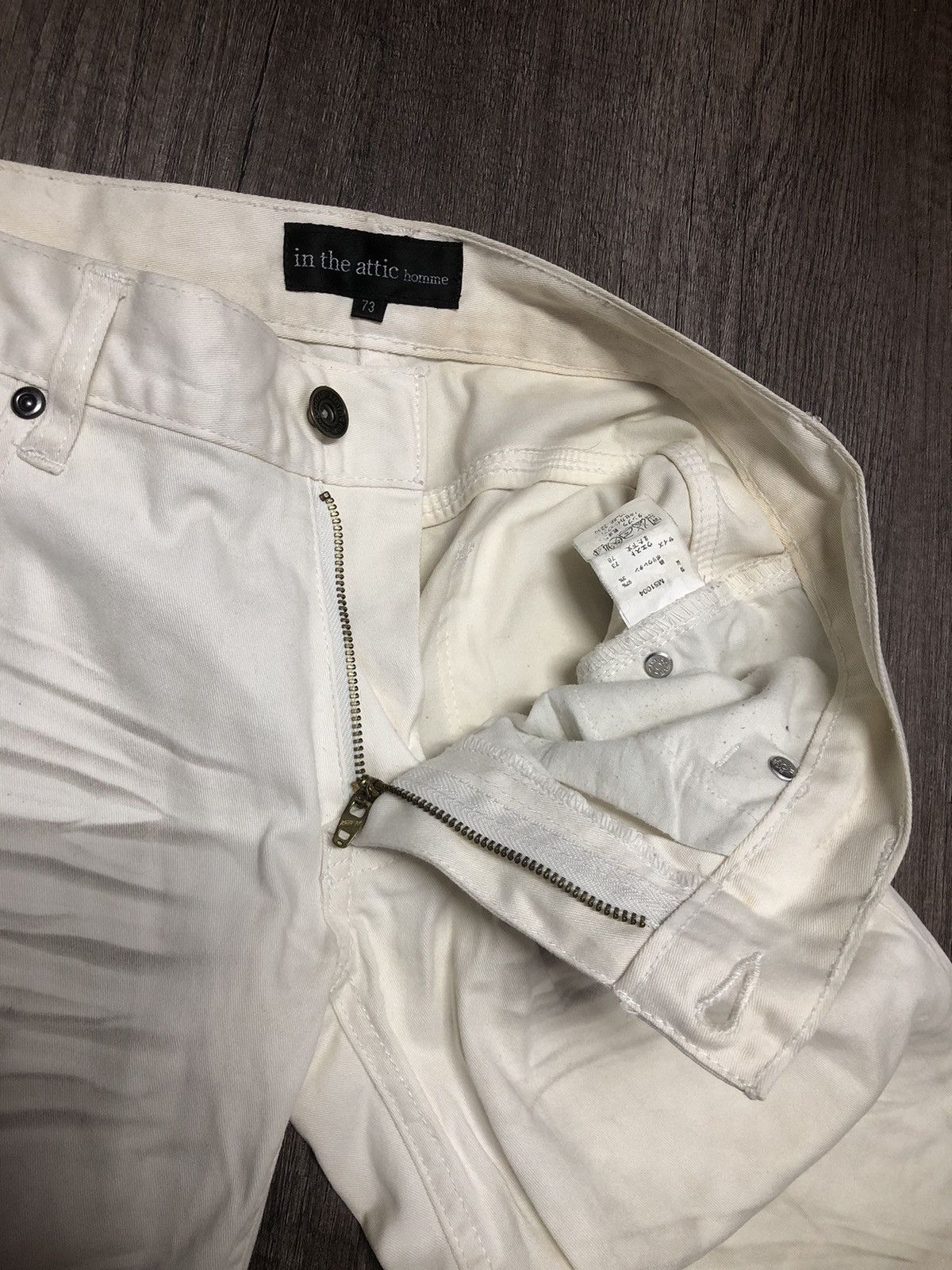 In The Attic × Japanese Brand In The Attic Homme White Slim Fit Distressed Jeans Size US 29 - 14 Thumbnail