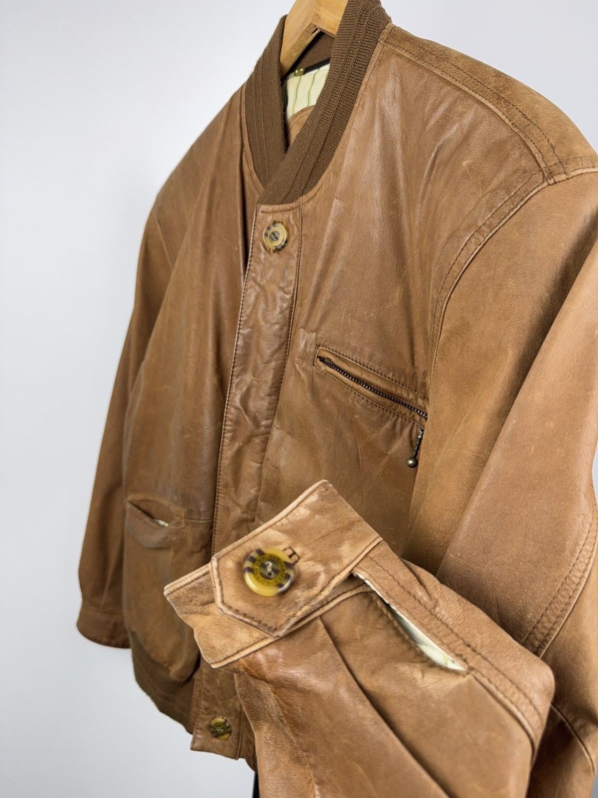 Japanese Brand Vintage 90s Retro Avant Garde Biker Leather Bomber Jacket Size US S / EU 44-46 / 1 - 5 Thumbnail