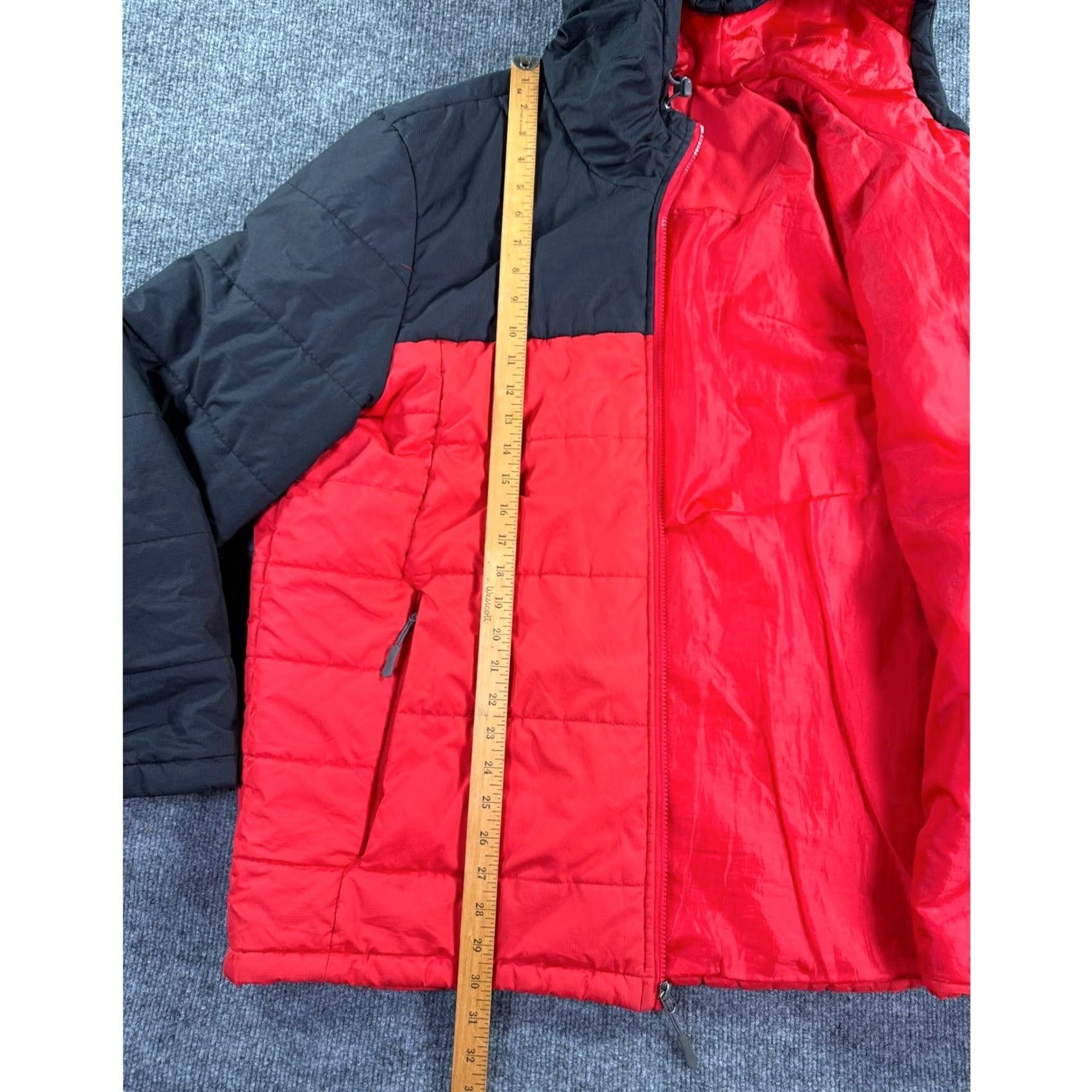 G-III GIII Sports Chicago Blackhawks Puffer Jacket Mens XL Red Black Quilted Polyester Size US XL / EU 56 / 4 - 7 Thumbnail