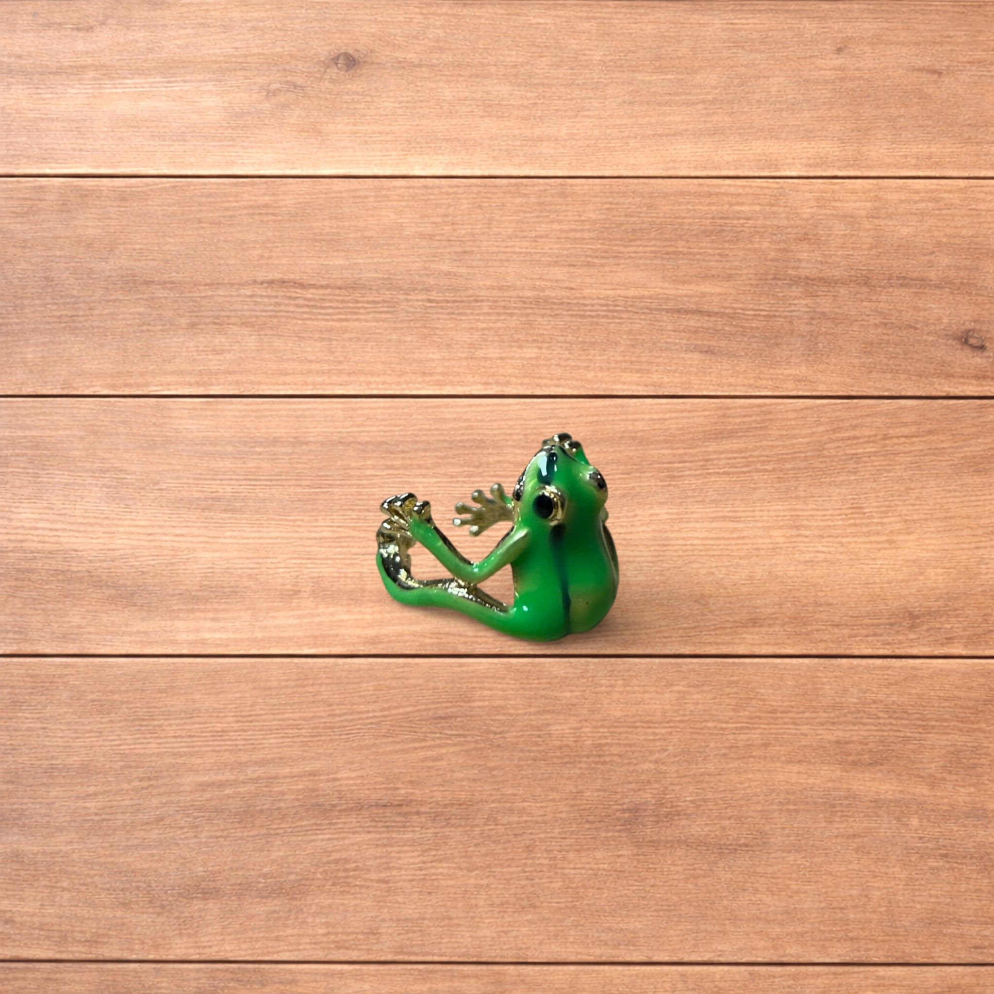 Japanese Brand Novelty fun Frog adjustable ring in green/silver. Size ONE SIZE - 1 Thumbnail