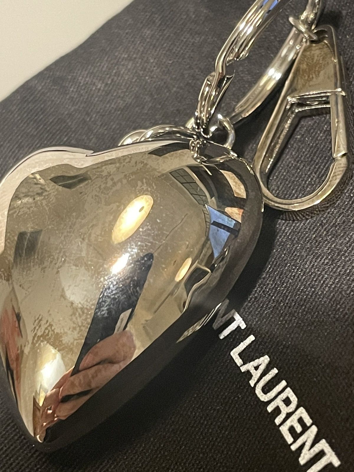 Saint Laurent Paris key ring GOLD HEART