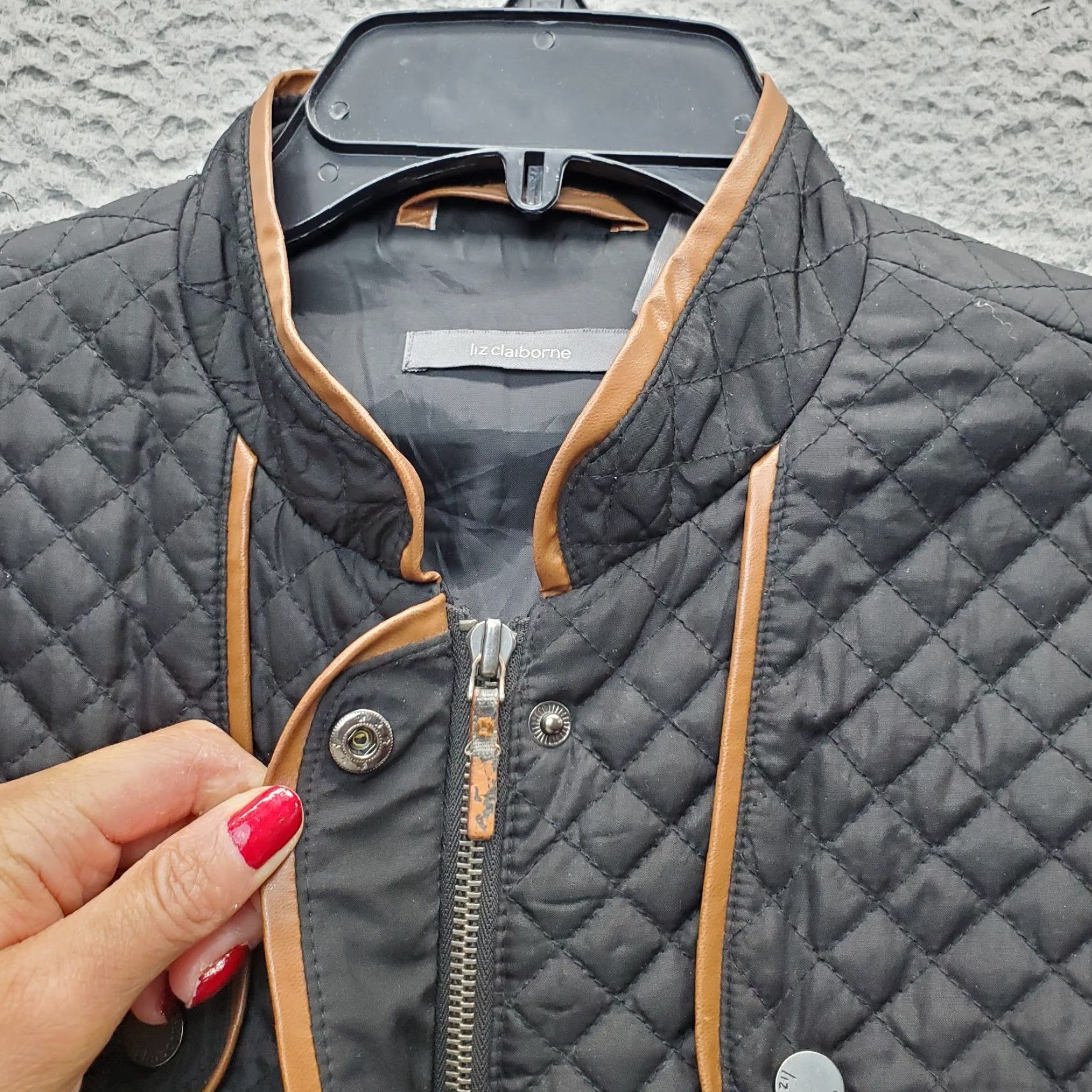 Liz Claiborne Liz Claiborne Jacket Womens Diamond Quilted Black Lightweight Snap Inside Zip Size L / US 10 / IT 46 - 7 Thumbnail