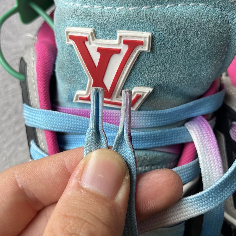 Louis Vuitton Louis Vuitton Sporty Low-Top Trainer Sneakers - Size US 6.5 / EU 39-40 - 9 Thumbnail