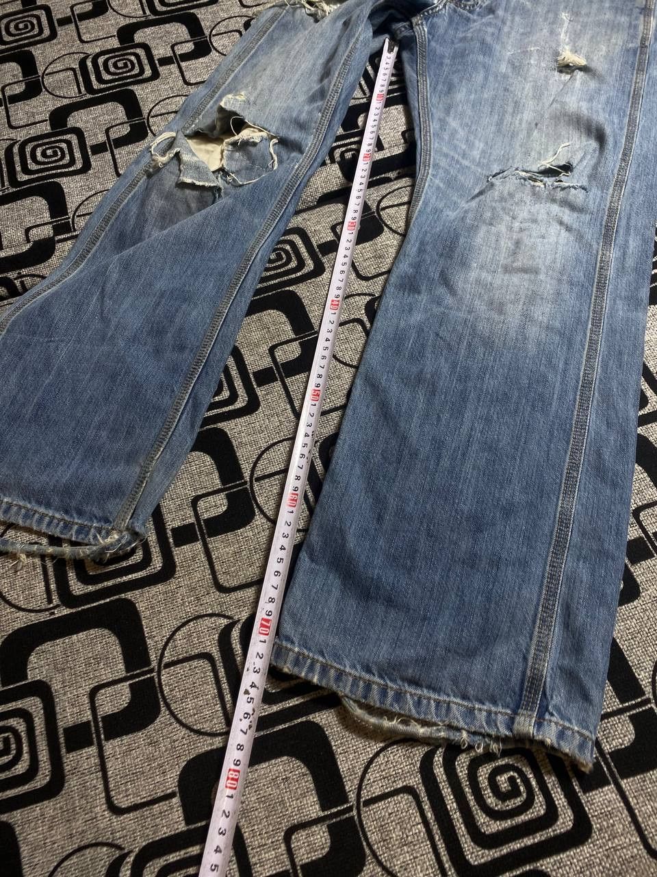 Carhartt × Japanese Brand Crazy Crash Dirty Baggy Faded Jean Japan Avant Garde Style Size US 34 / EU 50 - 12 Thumbnail