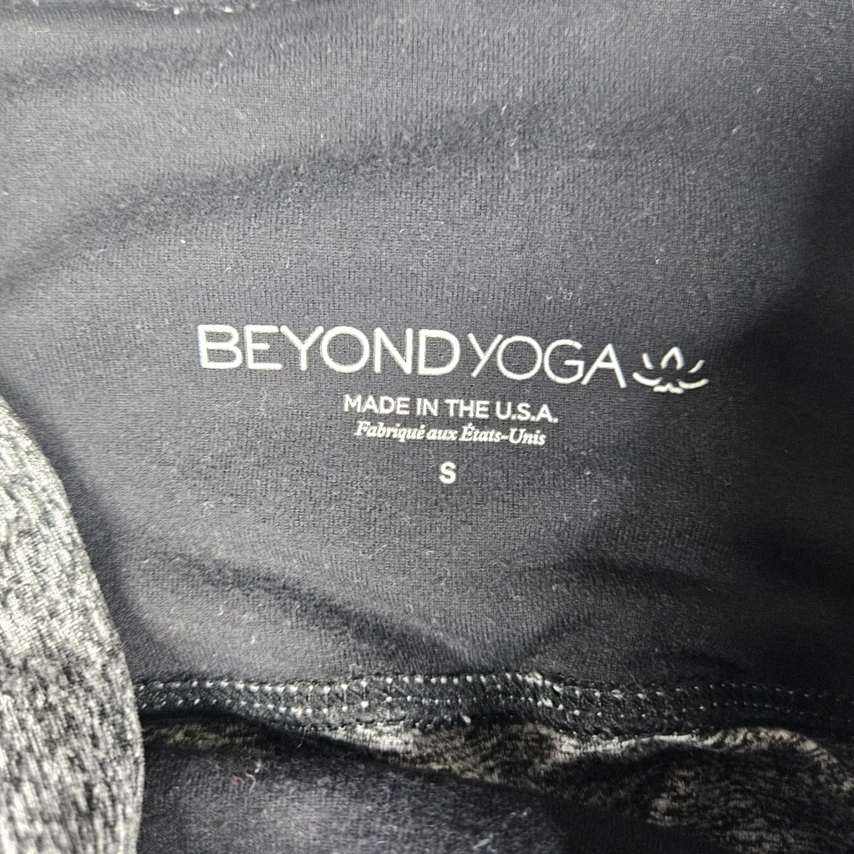 Beyond Yoga Beyond Yoga Leggings Women’s Heather Gray Size S Made In the USA Gray Activewear Pants Skinny Waist 22 USA Theme Womens Size 28" / US 6 / IT 42 - 5 Thumbnail