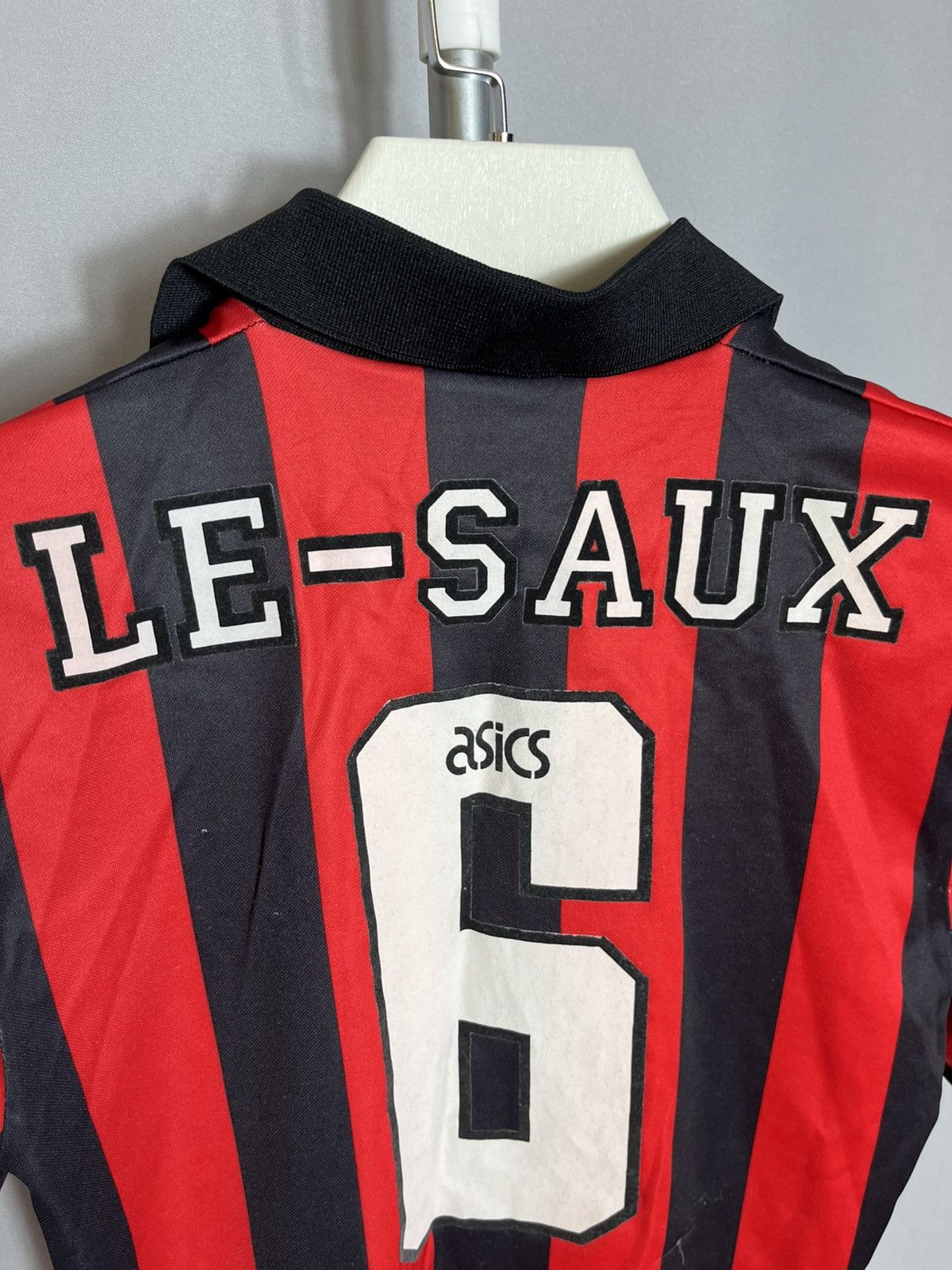 Asics 1992 - 1994 Blackburn Rovers away graeme le-saux jersey Size US S / EU 44-46 / 1 - 10 Thumbnail