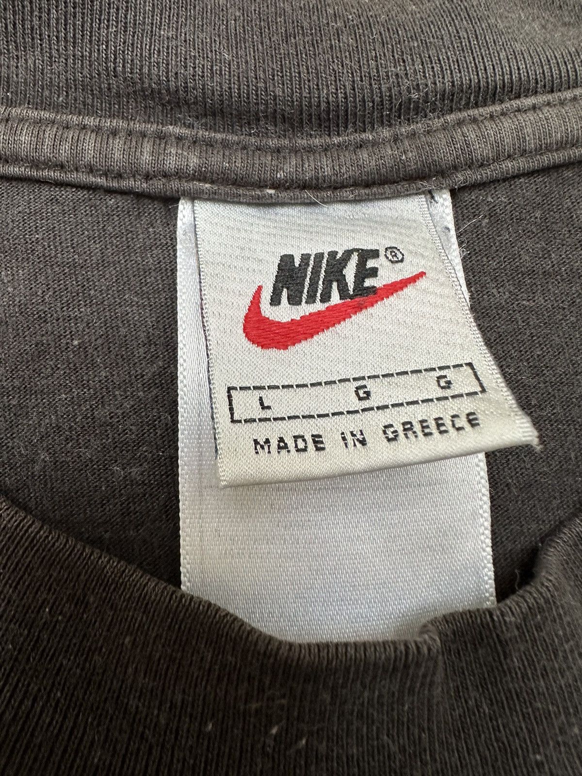 Nike × Vintage Vintage Nike Neon Green Big Swoosh Crashed Faded Tee Y2K Size US L / EU 52-54 / 3 - 4 Thumbnail