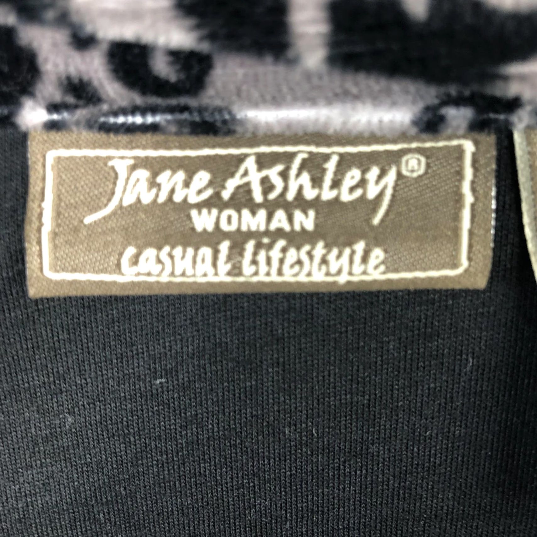 Velour Jane Ashley Jacket Womens 2X Black Velour Zip Up Collared Damask Trim Pockets Size XXL / US 16-18 / IT 52-54 - 6 Thumbnail
