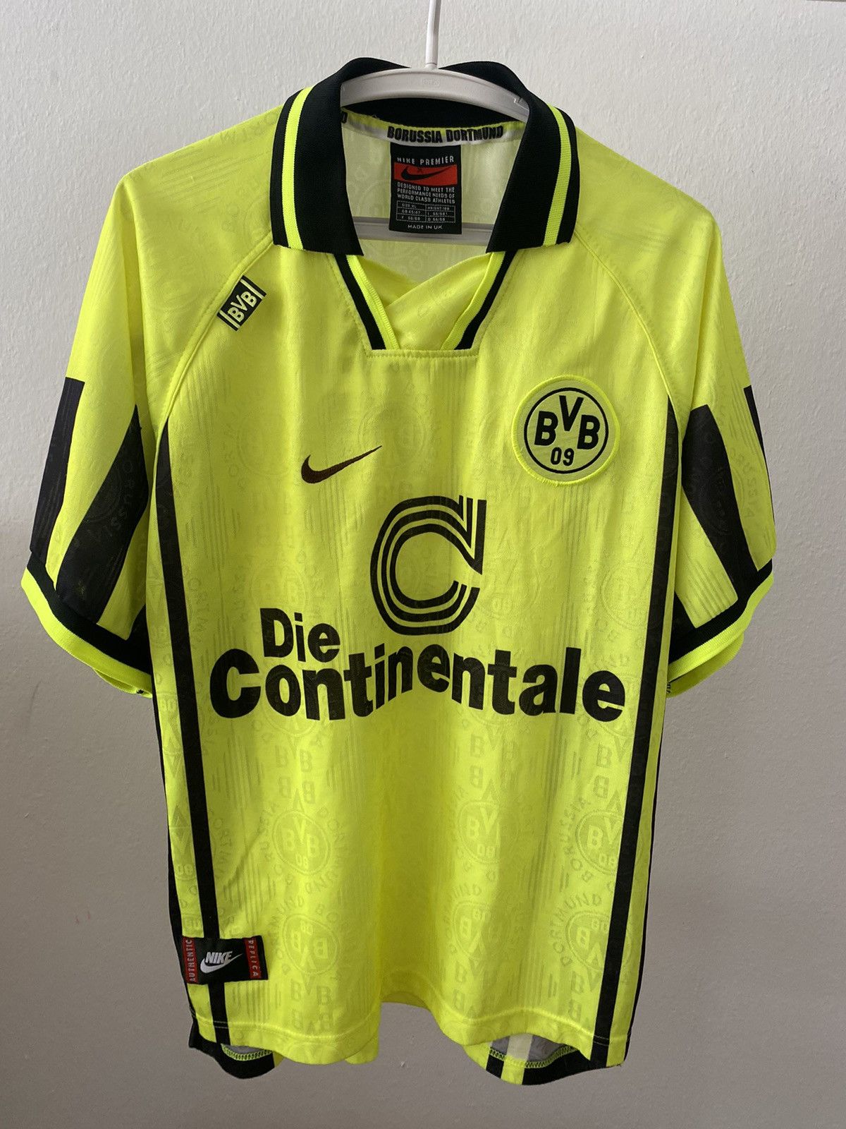 Nike × Vintage JERSEY BORUSSIA DORTMUND 1996-1997 #18 [Ricken] VINTAGE RARE Size US XL / EU 56 / 4 - 1 Thumbnail
