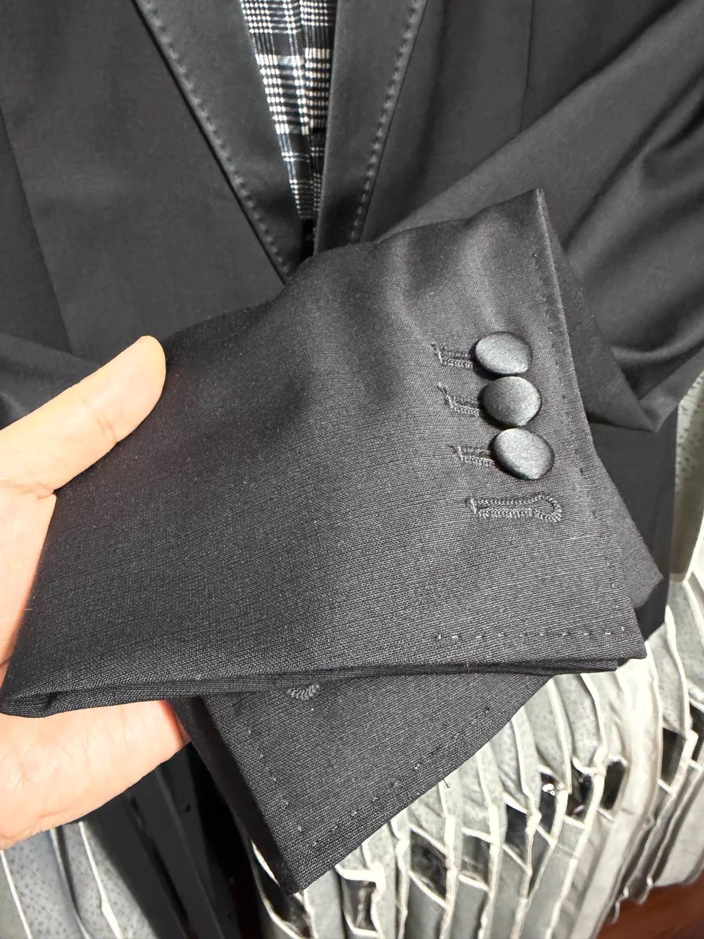 Dolce & Gabbana Black Formal Blazer with Satin Lapel Size L Size US XXS / EU 40 - 5 Thumbnail
