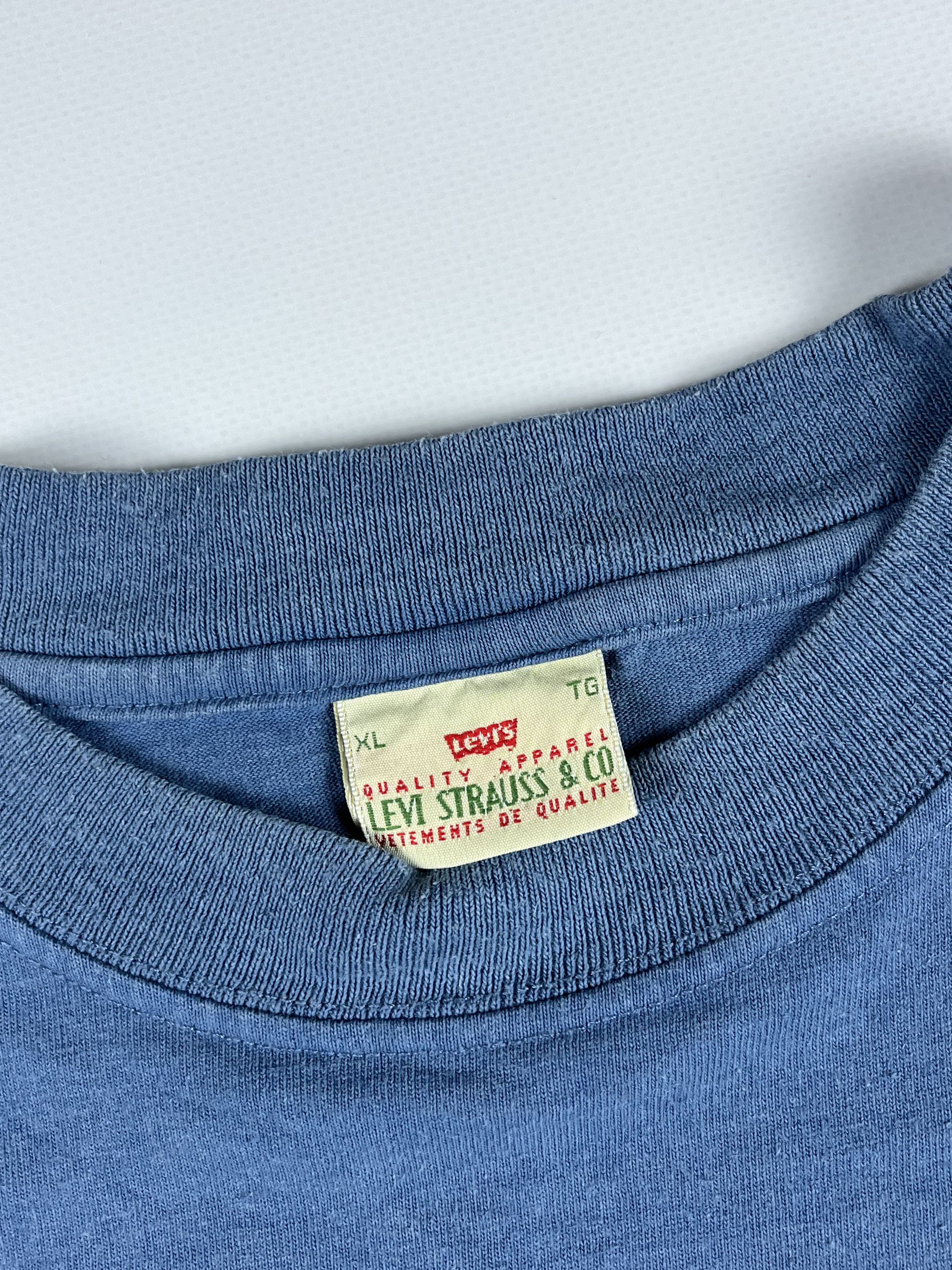 Levi's × Vintage 80s Levis Center Logo T-Shirt Size US XL / EU 56 / 4 - 2 Thumbnail