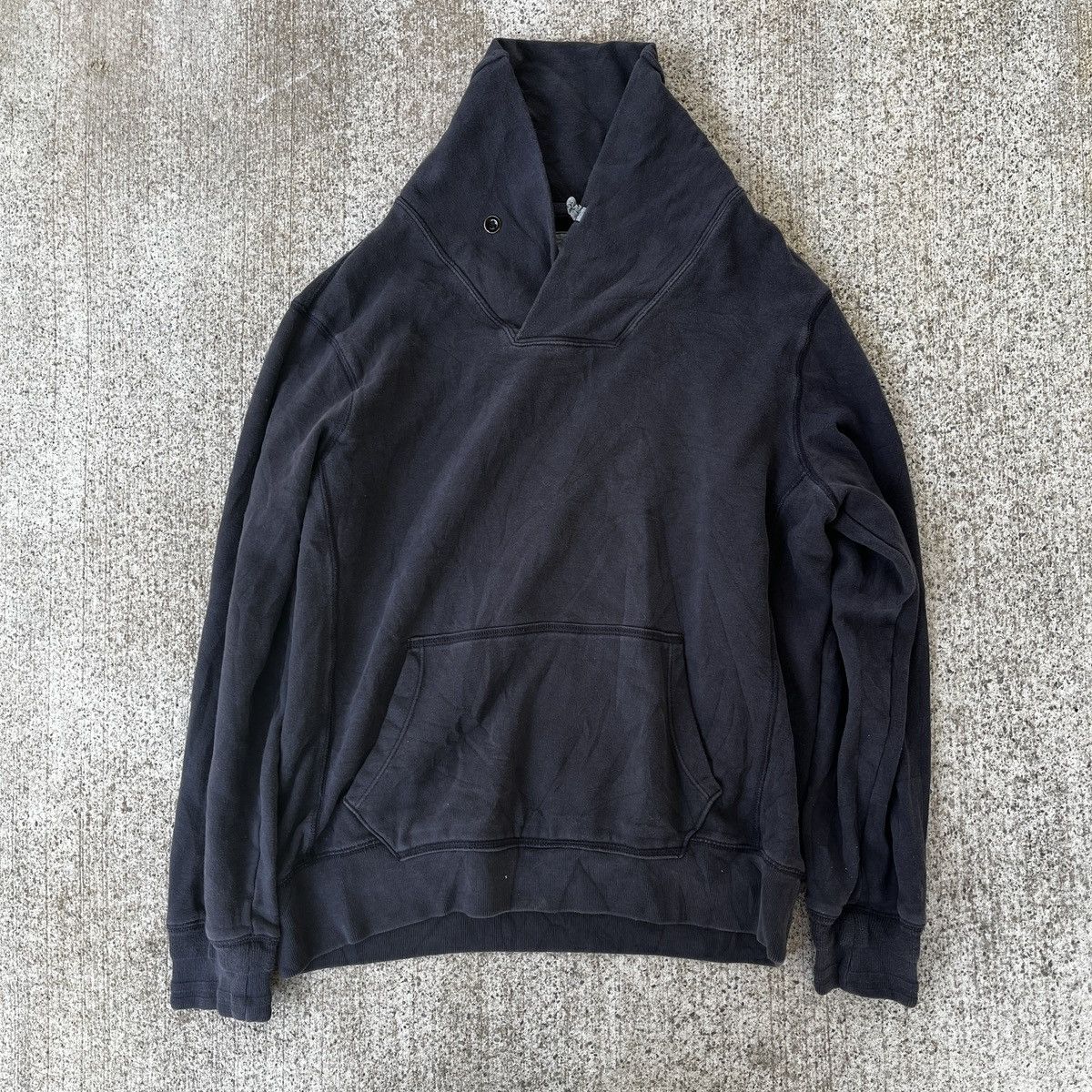 Vintage Vintage Gap Made In Vietnam Cardigan Avant Garde Faded M Size US M / EU 48-50 / 2 - 1 Thumbnail
