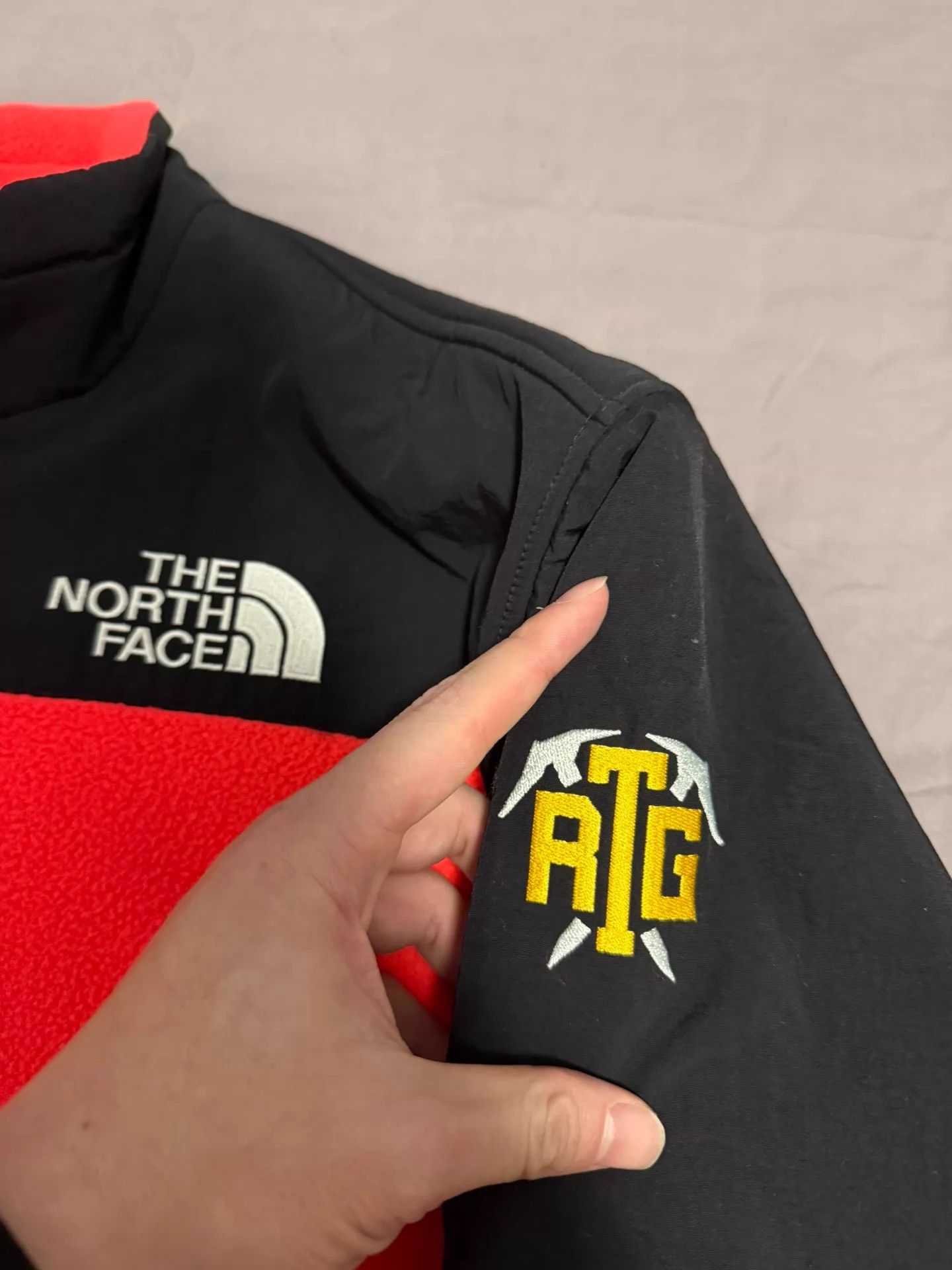 The North Face Supreme x The North Face SS20 W3 RTG Fleece Jacket Red L new Size US L / EU 52-54 / 3 - 4 Thumbnail