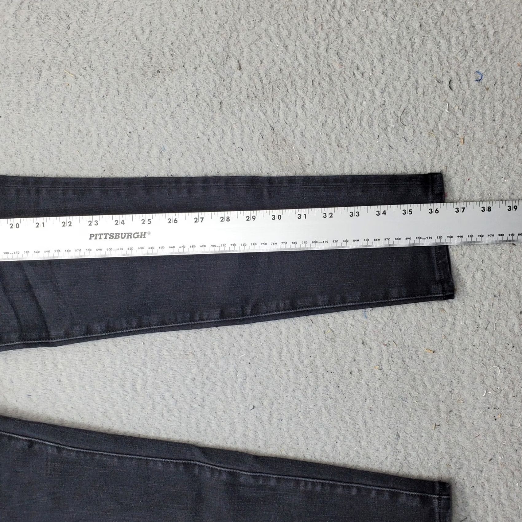American Eagle Outfitters American Eagle Outfitters Jeans Women Size 12 Black Denim Dream Stretch Straight Leg Comfort Pockets 32 Inseam 26.75 in Mens Womens Girls Boys Size 34" / US 12 / IT 48 - 3 Thumbnail