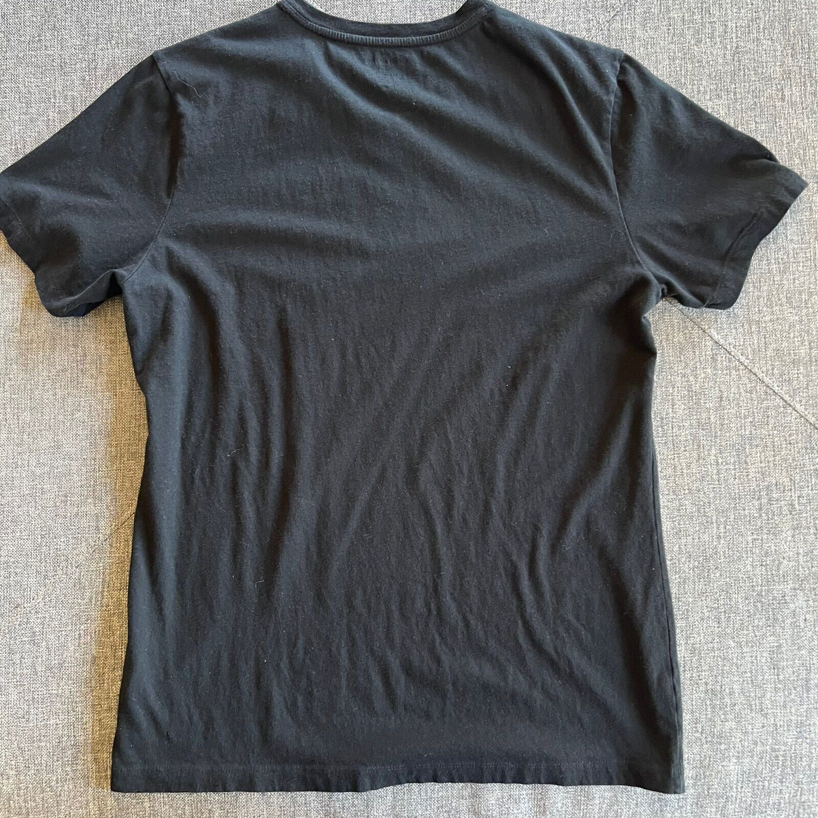 Banana Republic Banana Republic Black "Unicorn Slayer" V-Neck T-Shirt M Fitt Size US M / EU 48-50 / 2 - 4 Thumbnail