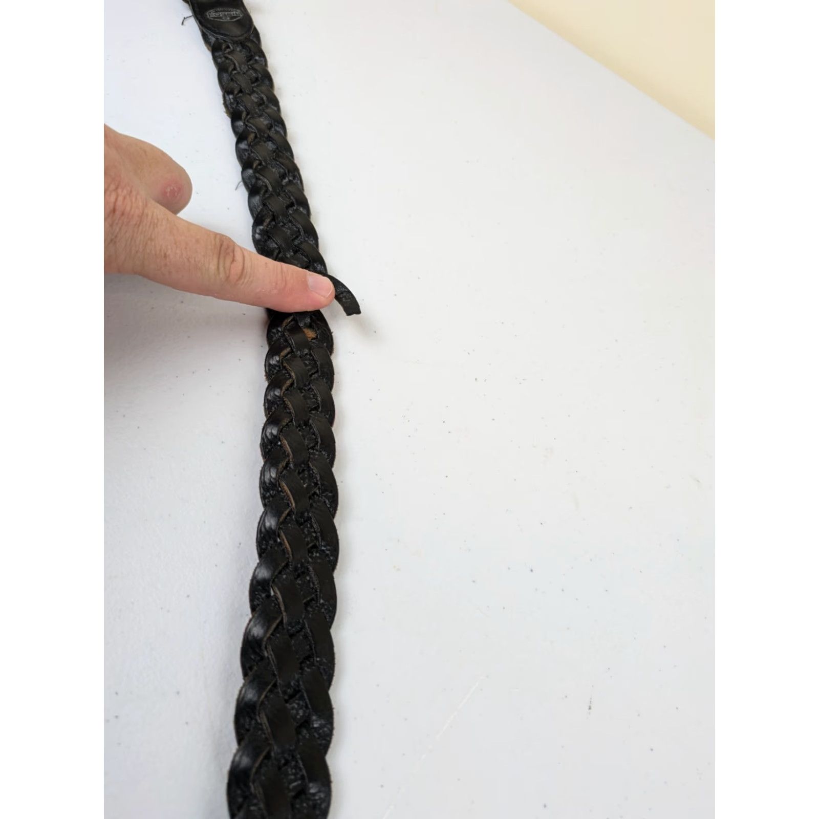 Fossil VINTAGE Fossil Belt Mens 42" Black Leather Braided 90s Y2K Mens Belt Braided/Woven Leather 42 Black 90s Y2K Mens Size 42 - 5 Thumbnail