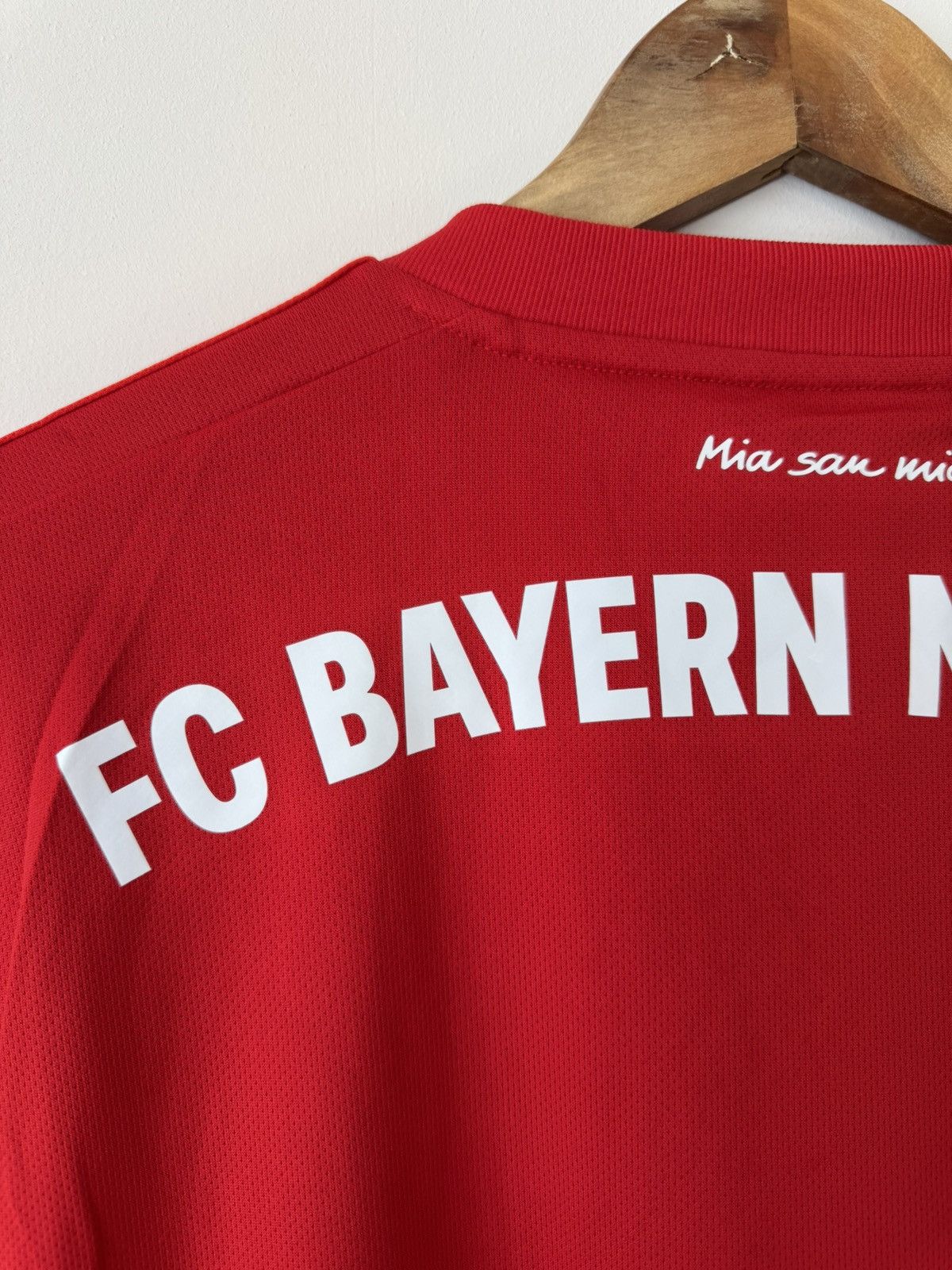 Adidas Bayern Munich 2019-2020 Home Soccer Jersey Football Shirt Size US L / EU 52-54 / 3 - 9 Thumbnail