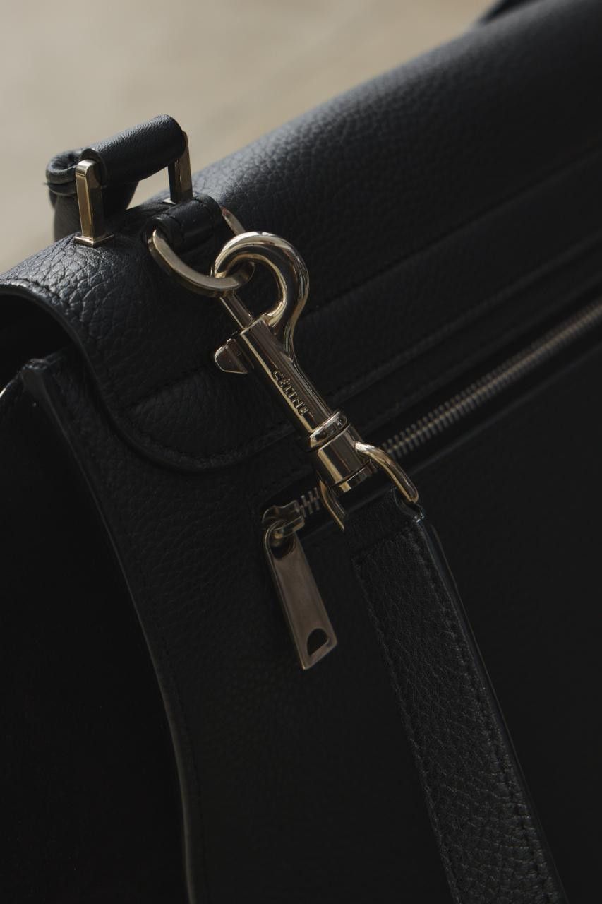 Celine Celine Trapeze Bag Black Leather and Velvet Trim Size ONE SIZE - 9 Thumbnail