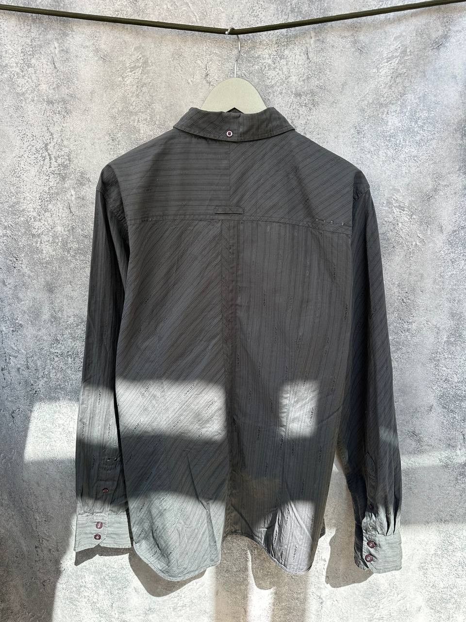 Oakley Oakley Monogram Button Up Shirt Vintage Gray Slim Fit Size US XL / EU 56 / 4 - 3 Thumbnail