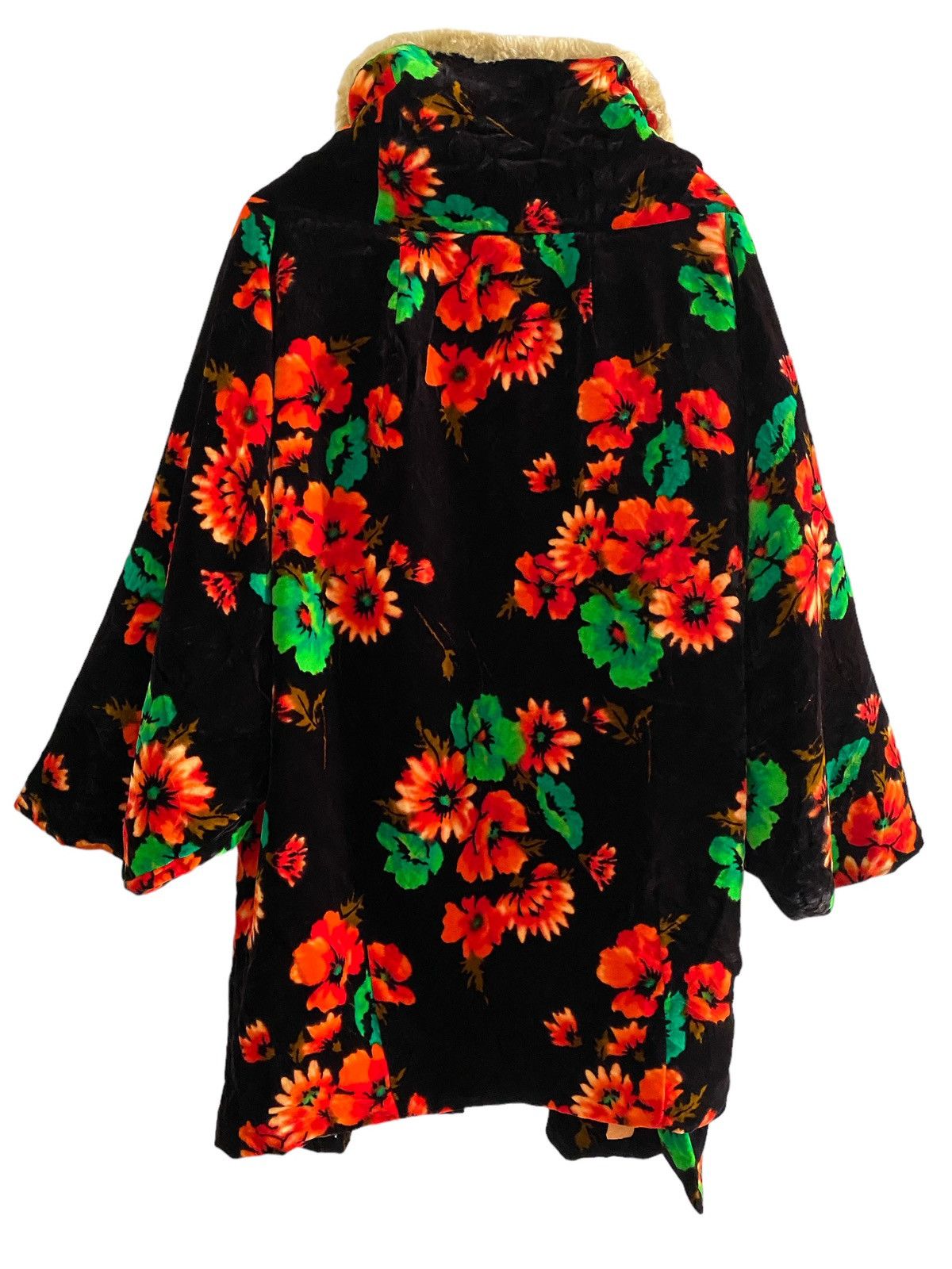 Japanese Brand Vintage kimono velvet Flower Motive Japan Oversized Jacket Size US XL / EU 56 / 4 - 13 Thumbnail