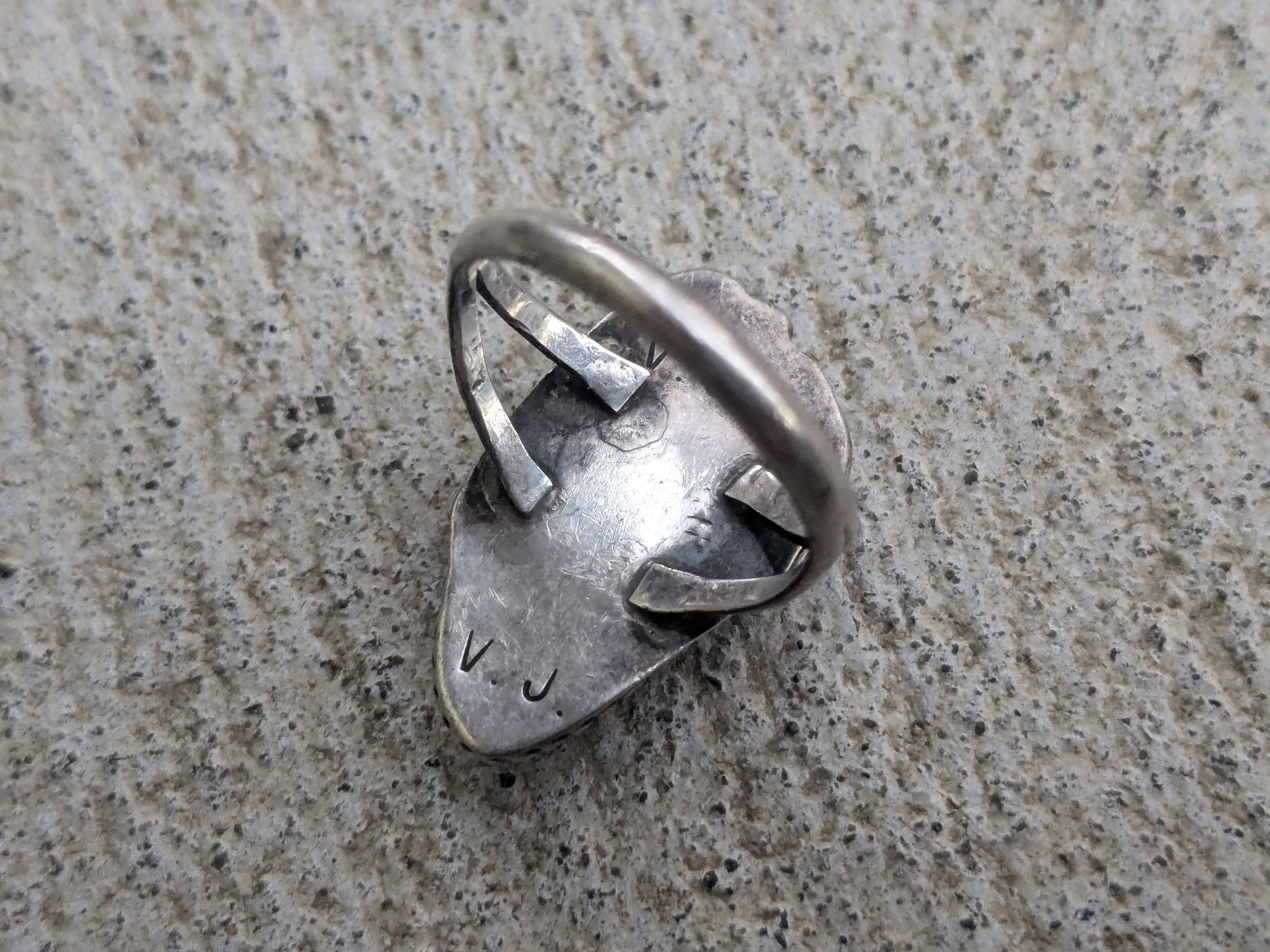 Jewelry × Sterling Silver Vintage Sterling Silver Ring MOP Coral 7.25 Native Size ONE SIZE - 6 Thumbnail