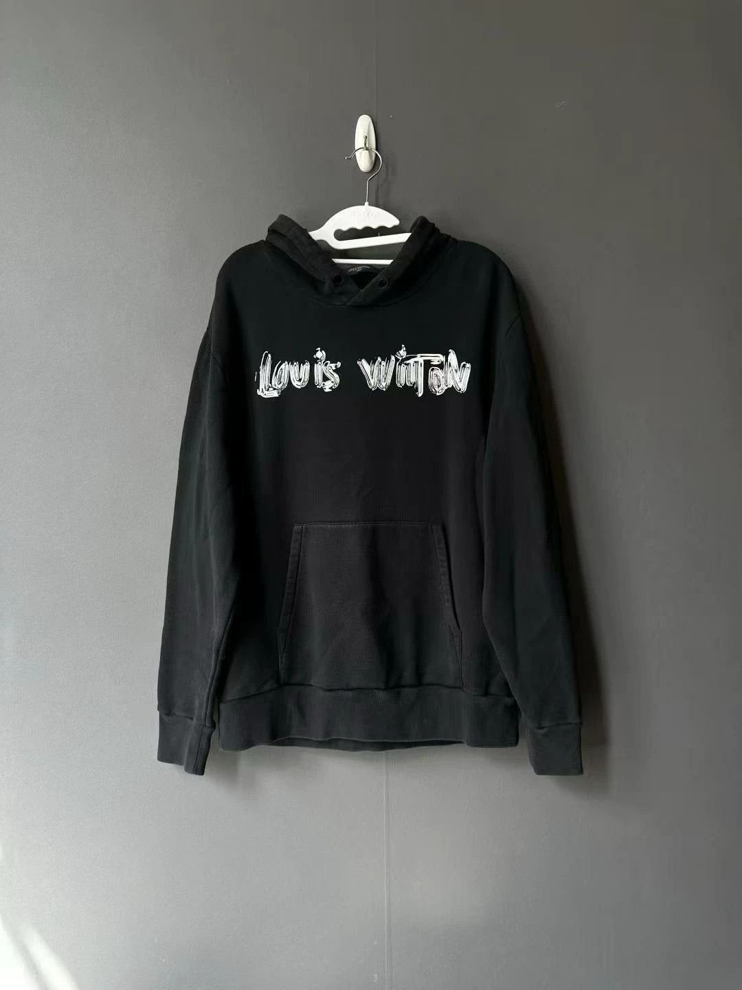Louis Vuitton LV hoodie L 95 New no drawstring Size US L / EU 52-54 / 3 - 1 Thumbnail