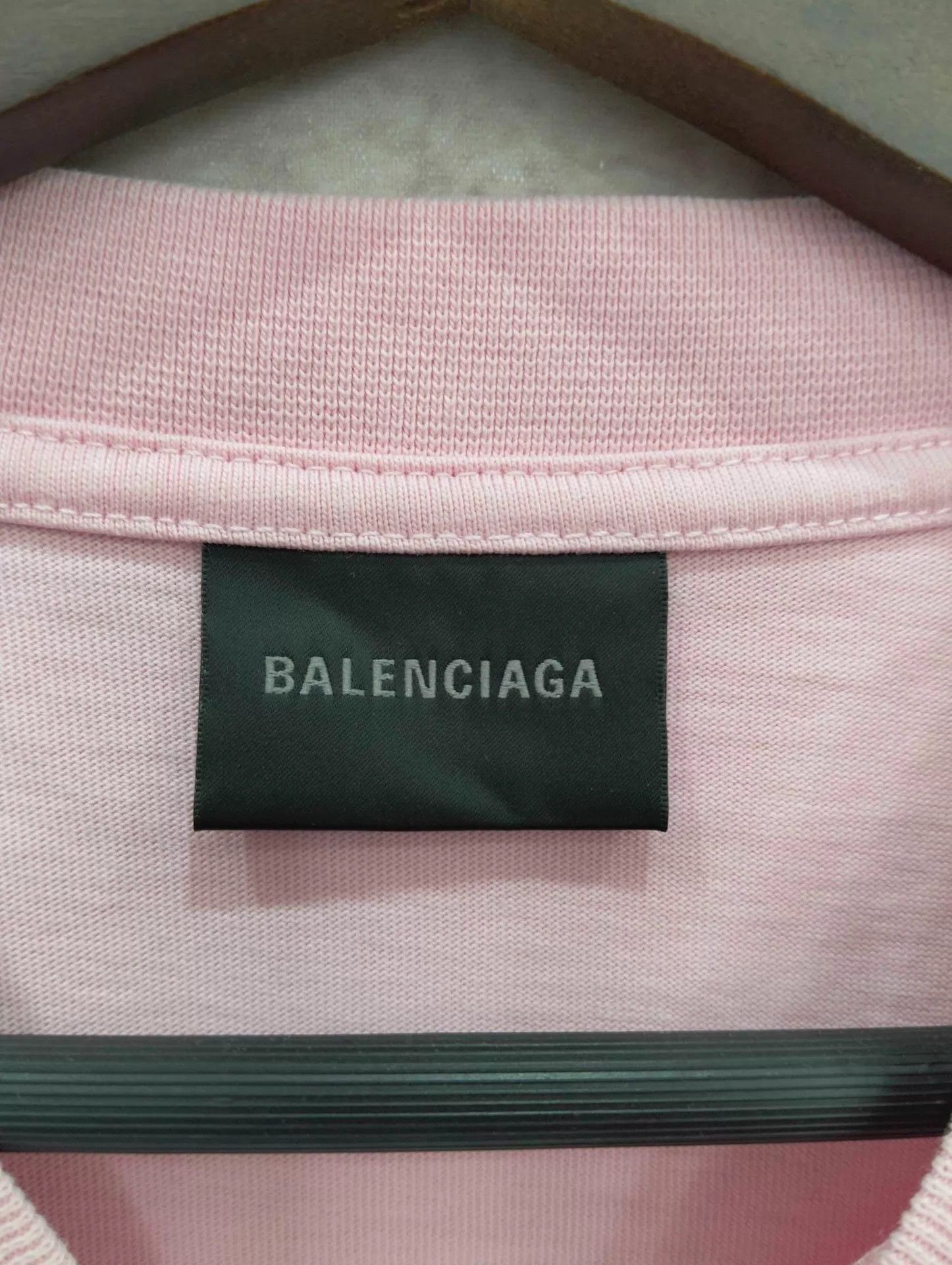 Balenciaga Balenciaga Women's Pink Logo Print Crewneck SS Tee M Size M / US 6-8 / IT 42-44 - 3 Thumbnail