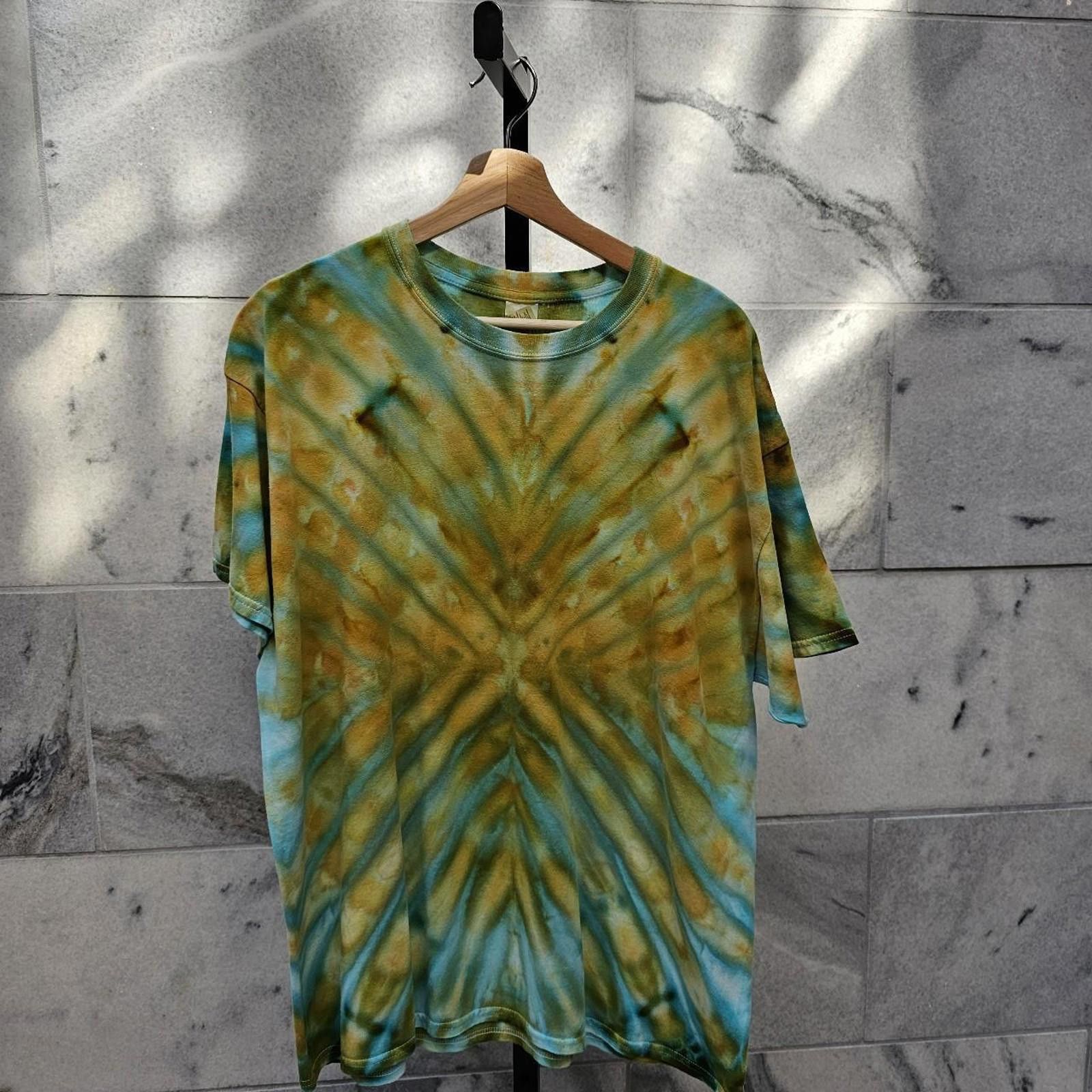 Other Handmade Tie-Dye Yellow and Green T-shirt Size US XL / EU 56 / 4 - 1 Thumbnail