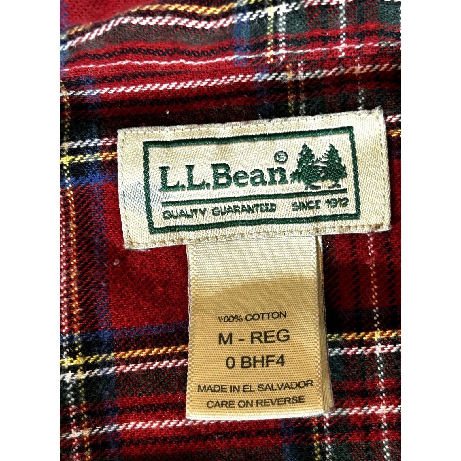 Vintage VINTAGE? LL Bean Flannel Shirt Mens M Red Plaid Button Long Sleeve Workwear Outdoor Size US M / EU 48-50 / 2 - 7 Thumbnail
