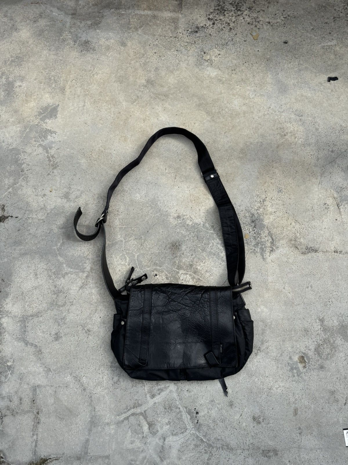 Designer × Y's × Yohji Yamamoto Y’Saccs Y’s Yohji Yamamoto Japan Designer Leather Sling Bag Size ONE SIZE - 1 Thumbnail
