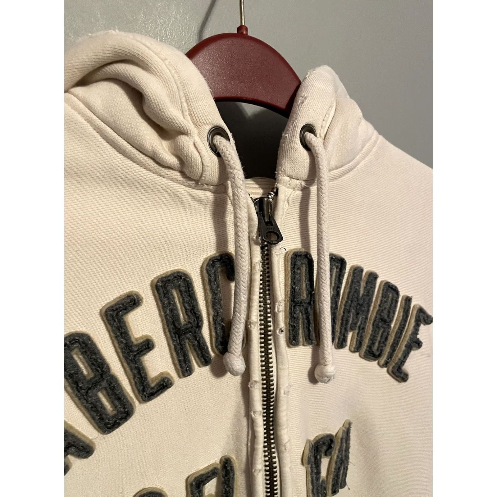 Abercrombie & Fitch VINTAGE Abercrombie & Fitch Full Zip Hoodie Men's L Beige Embroidered 90s Classic Preppy Heavyweight Hooded Pockets Size US L / EU 52-54 / 3 - 3 Thumbnail