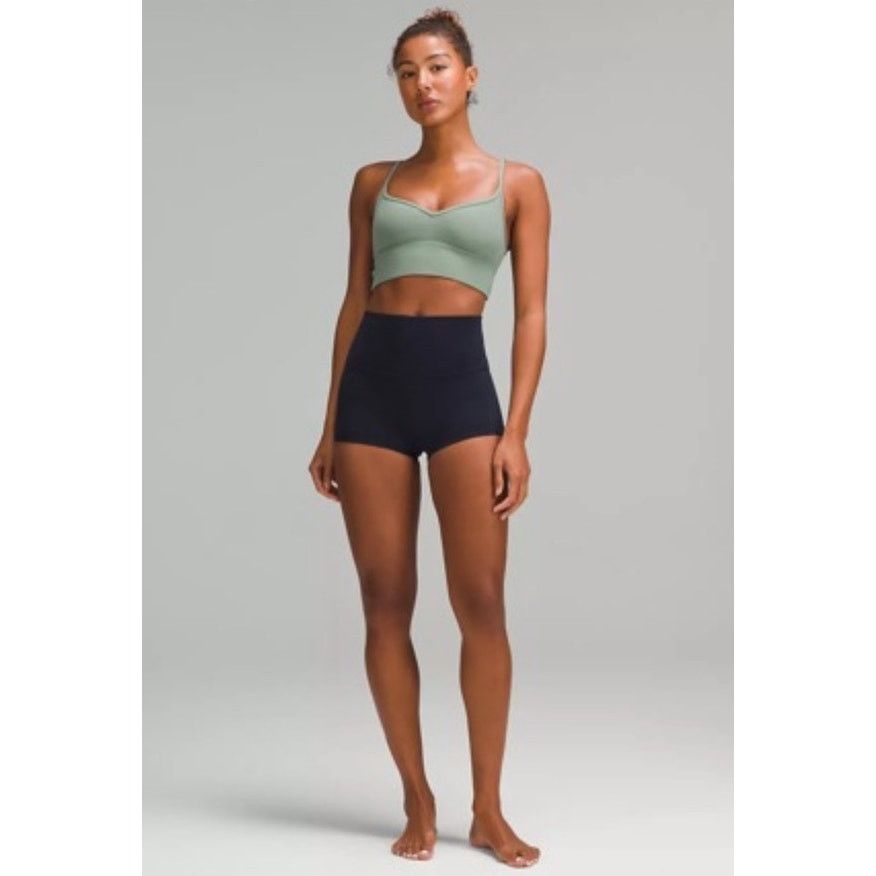 Lululemon lululemon Align™ High-Rise Short 2" Size 28" / US 6 / IT 42 - 4 Thumbnail