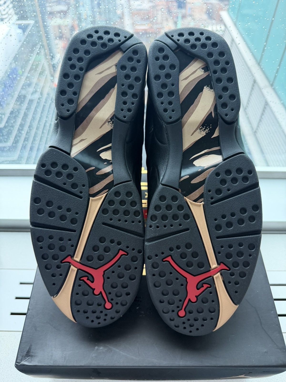 Jordan Brand × October's Very Own 2018 OVO Air jordan VIII (8) Size US 11 / EU 44 - 7 Thumbnail