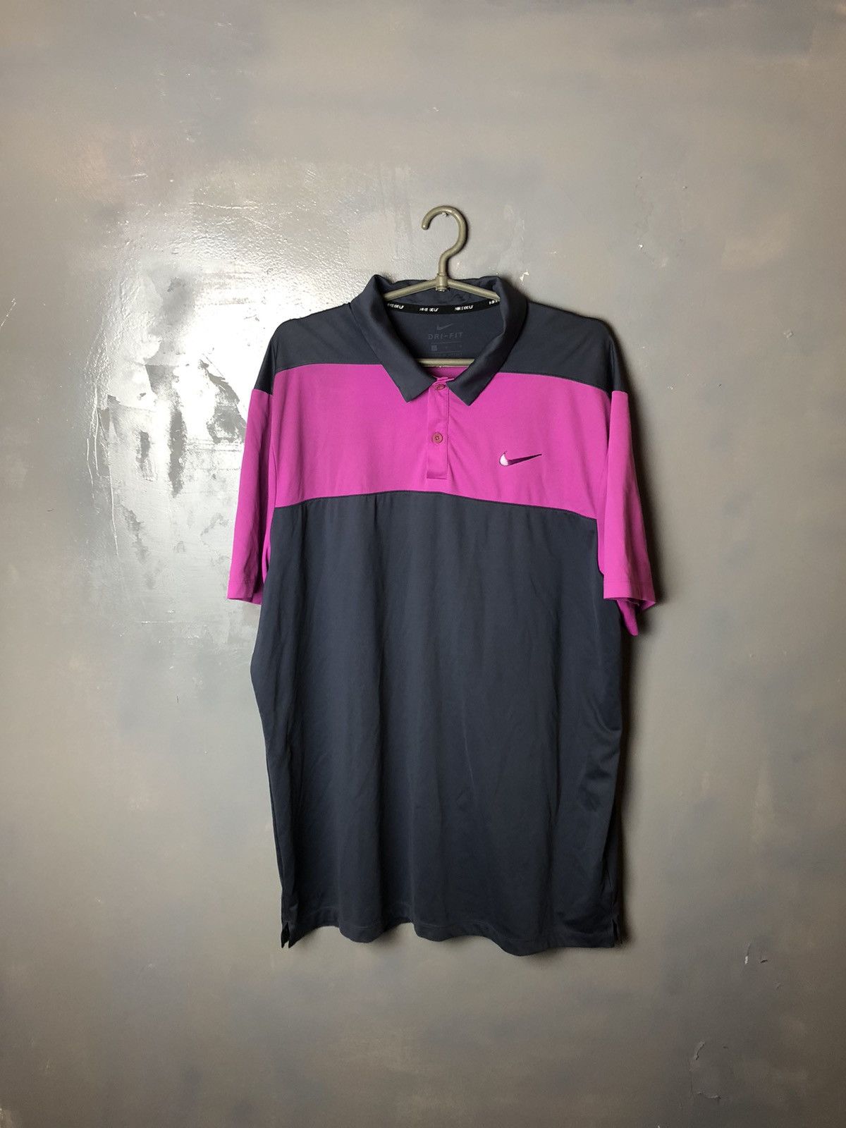 Nike Men’s polo Nike Golf size L Size US L / EU 52-54 / 3 - 1 Thumbnail