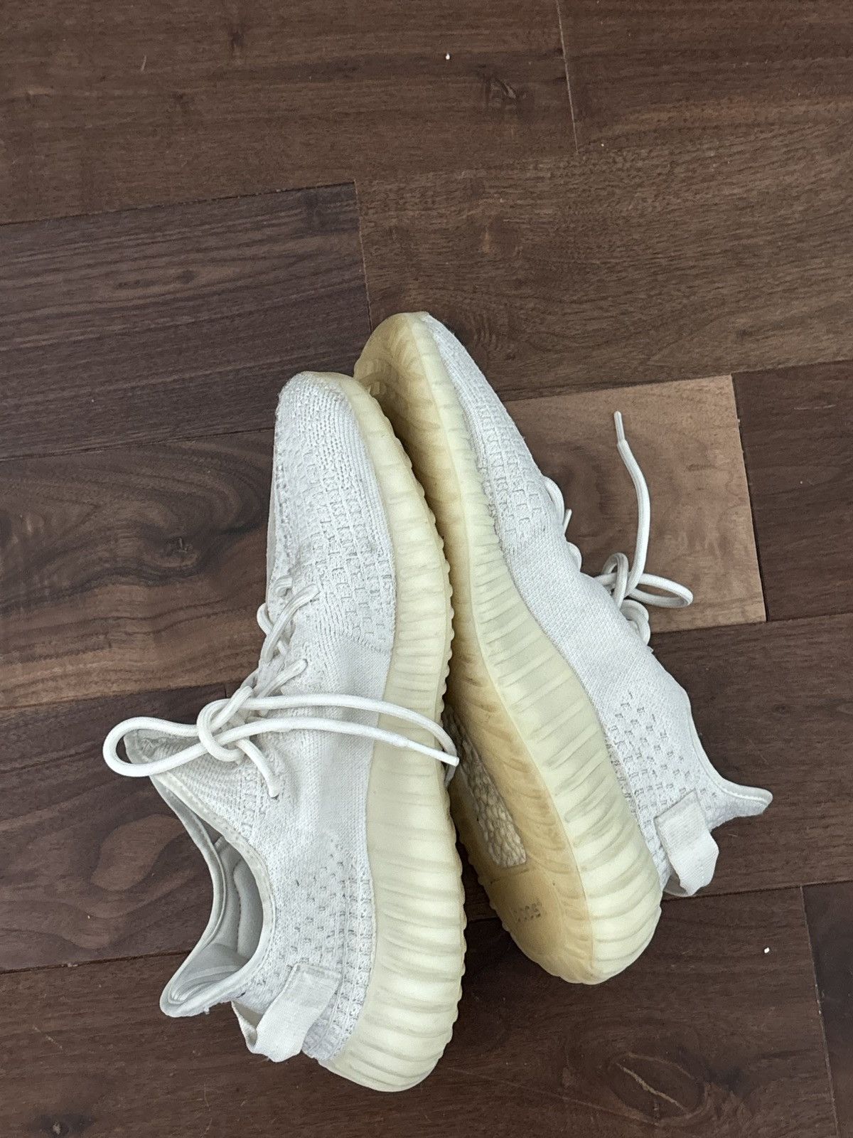 Adidas adidas Yeezy Boost 350 V2 Bone Size US 11 / EU 44 - 3 Thumbnail