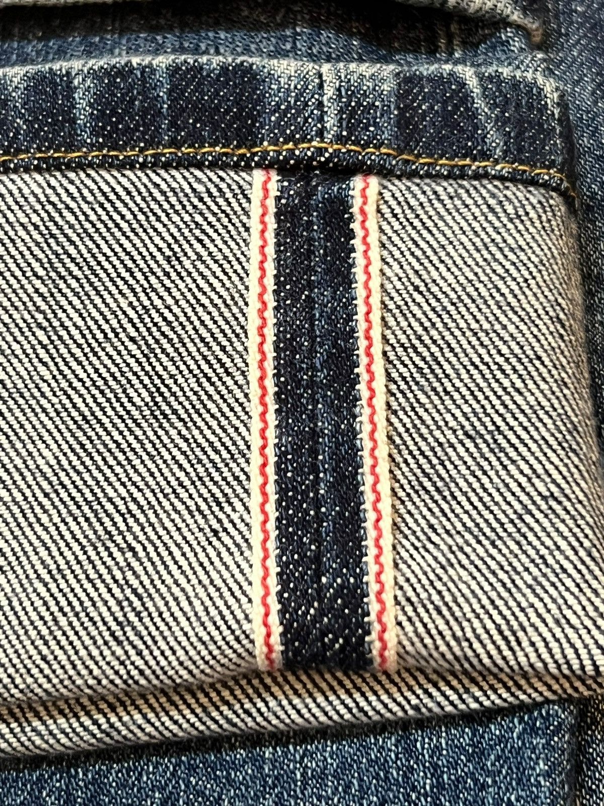 Uniqlo Vintage Uniqlo UJ Selvedge Denim Japan - Vintage Wash | W33 Size US 33 - 12 Thumbnail
