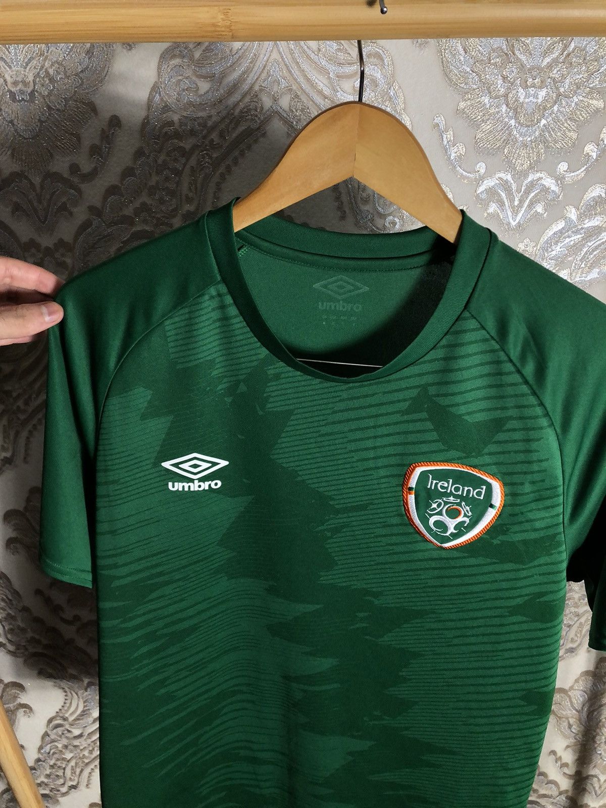Umbro VINTAGE UMBRO IRELAND RETRO SOCCER JERSEY BLOKECORE Y2K 90s Size US M / EU 48-50 / 2 - 2 Thumbnail