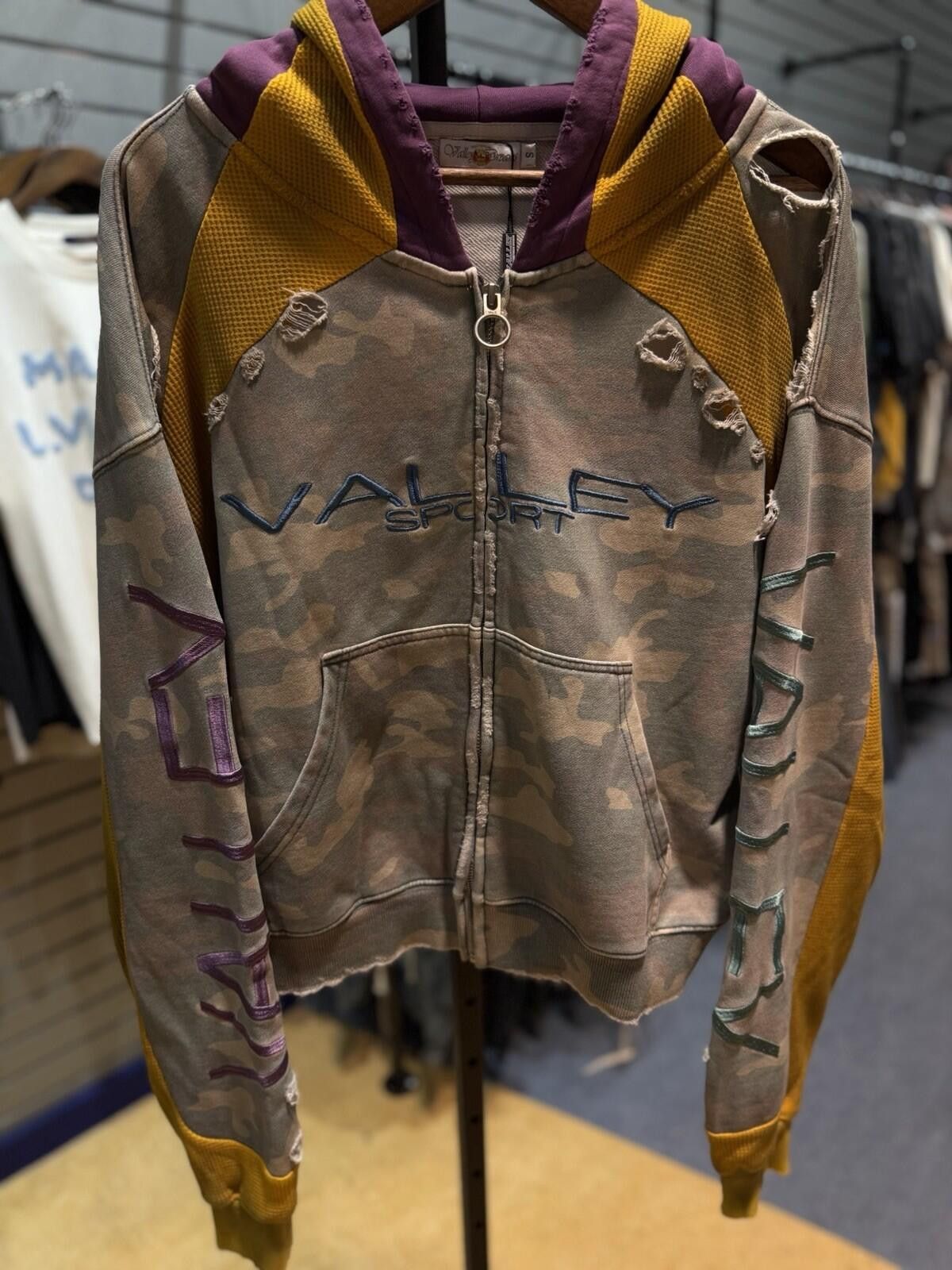 Vale Small - Vale Zip Up Hoodie Authentic Valley Brand New Size US S / EU 44-46 / 1 - 2 Thumbnail