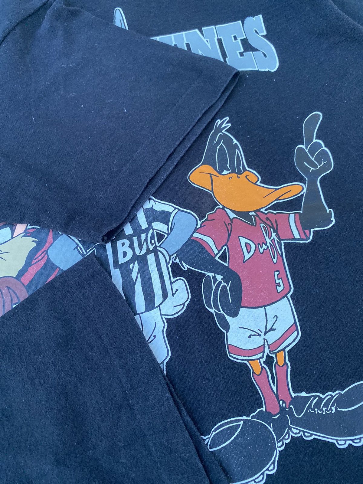 Vintage Vintage 90’s Looney Tunes Soccer League Tees Size US L / EU 52-54 / 3 - 4 Thumbnail