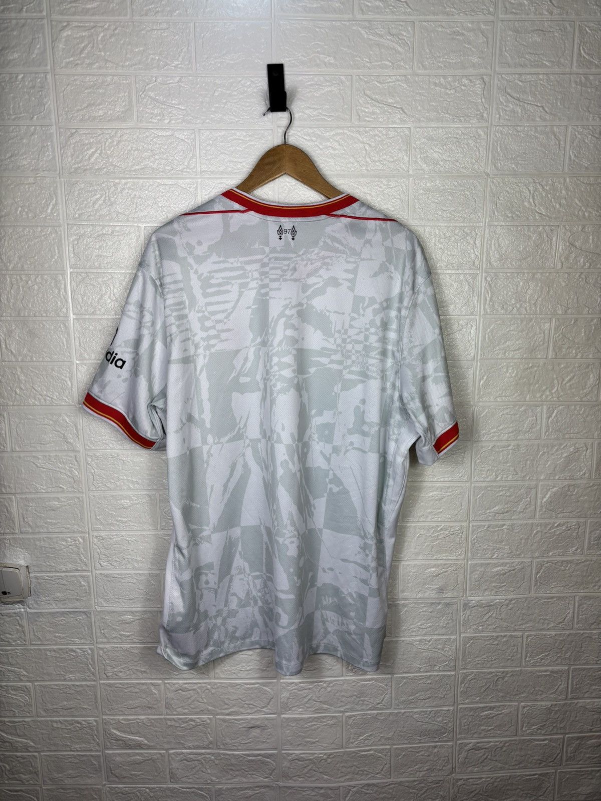 Nike LIVERPOOL 2024 2025 THIRD FOOTBALL SHIRT SOCCER JERSEY NIKE Size US XXL / EU 58 / 5 - 15 Thumbnail