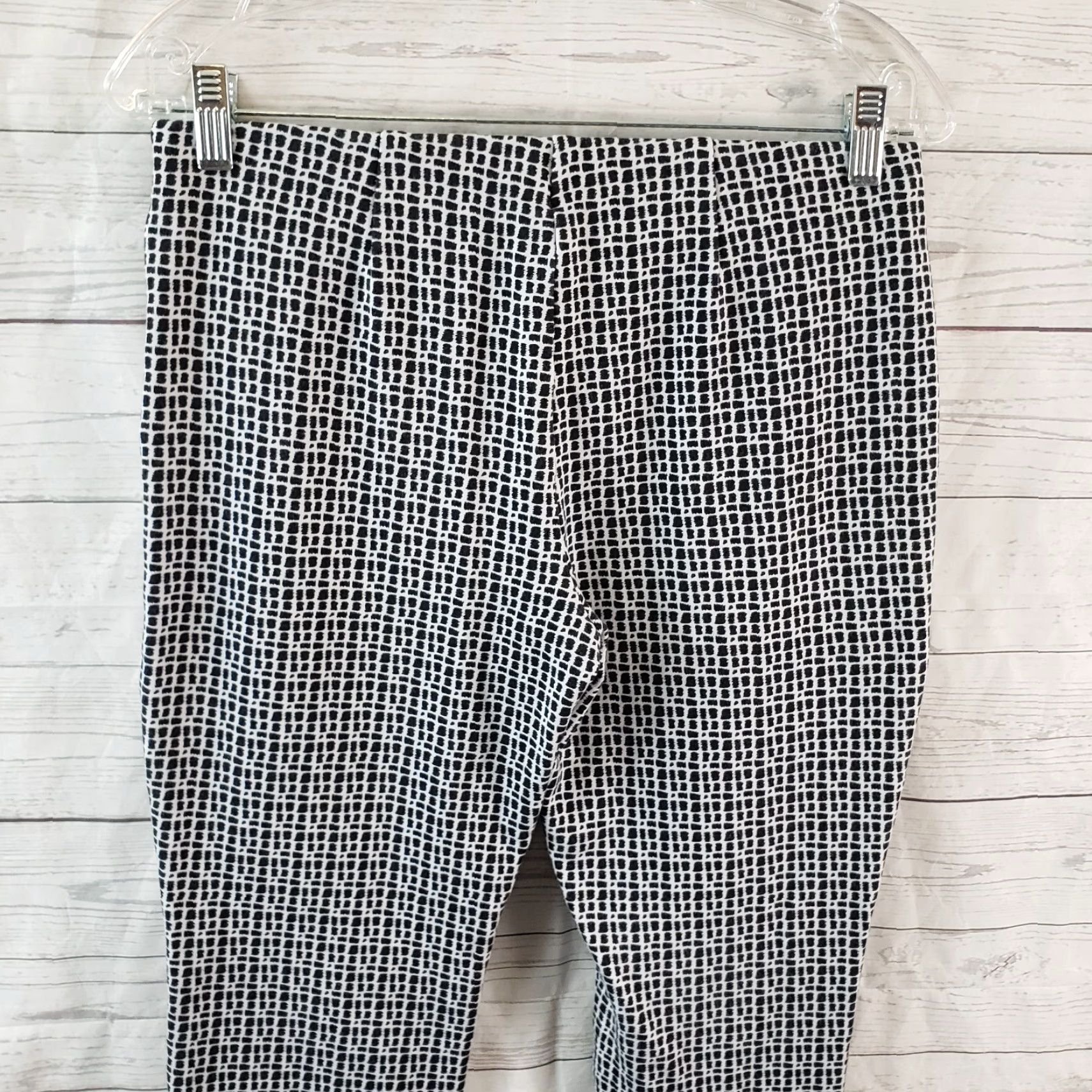 Vintage Chico's Womens Cropped Pants Sz 4 Black White Pull On Mid Rise Rayon Blend Cropped Size 27" / US 4 / IT 40 - 4 Thumbnail