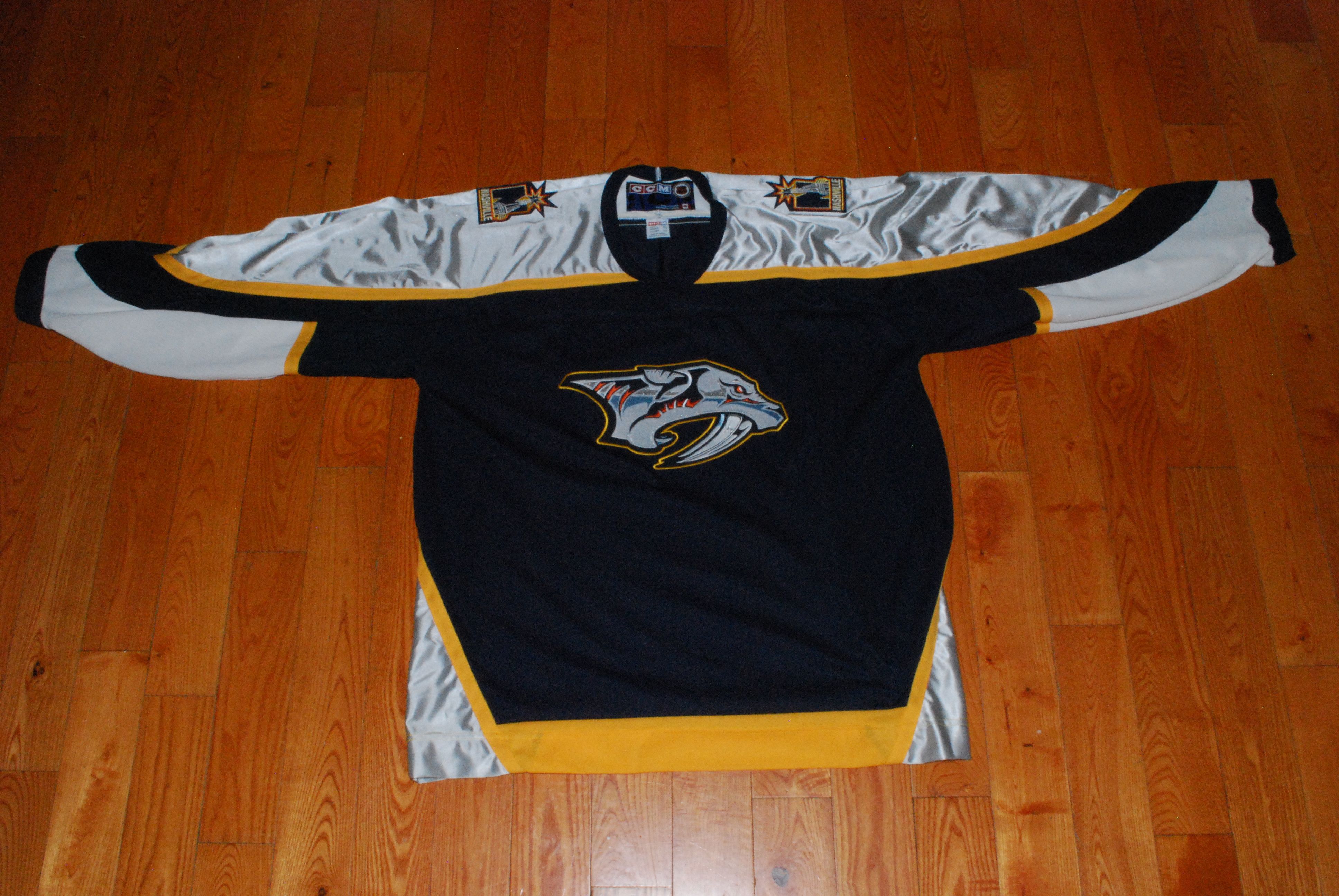 Ccm Vintage Early Y2k Nashville Predators Hockey Jersey by CCM Size US XXL / EU 58 / 5 - 1 Thumbnail