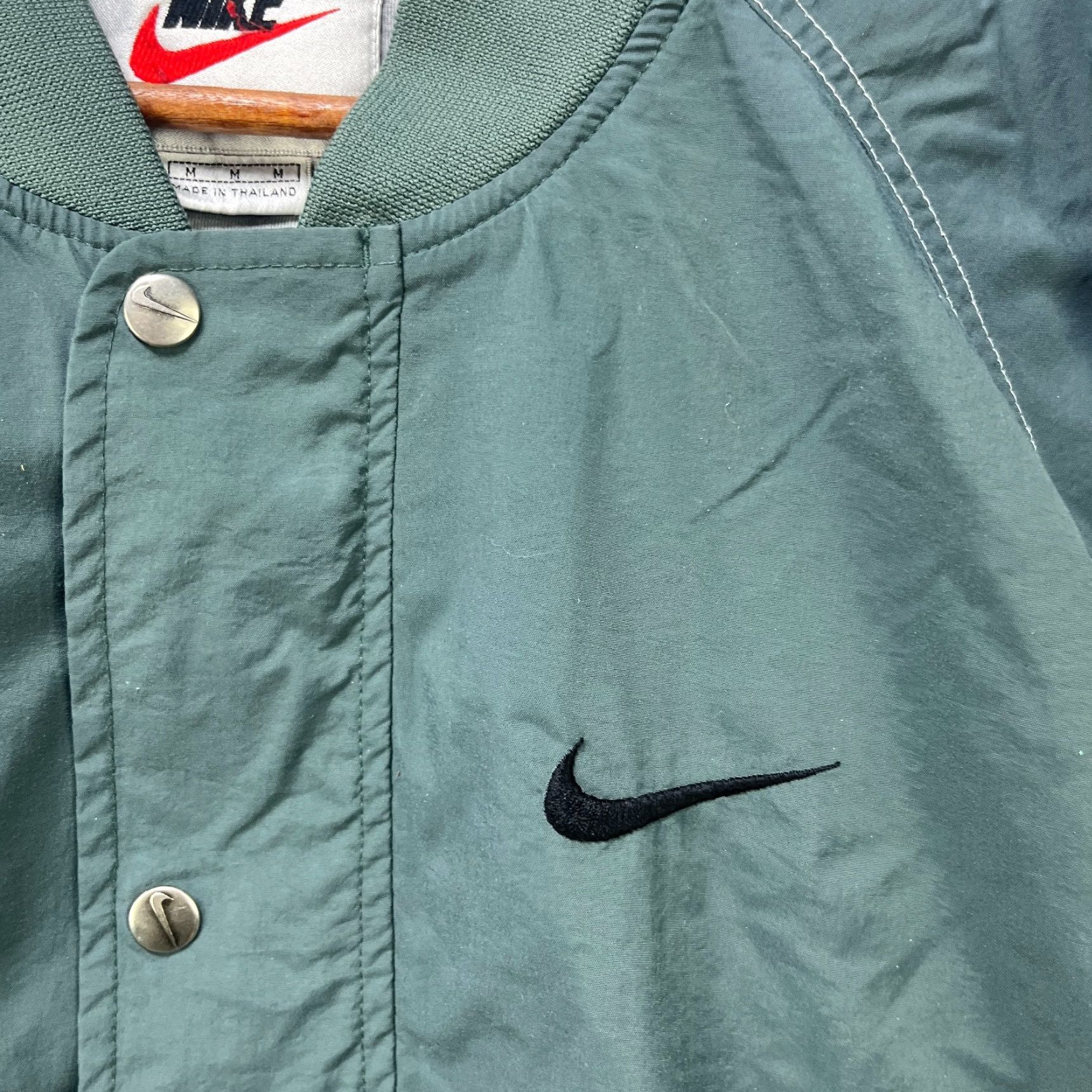 Nike VINTAGE Nike Bomber Windbreaker Jacket M Green 90s Swoosh Embroidered Logo Mens Size US M / EU 48-50 / 2 - 3 Thumbnail